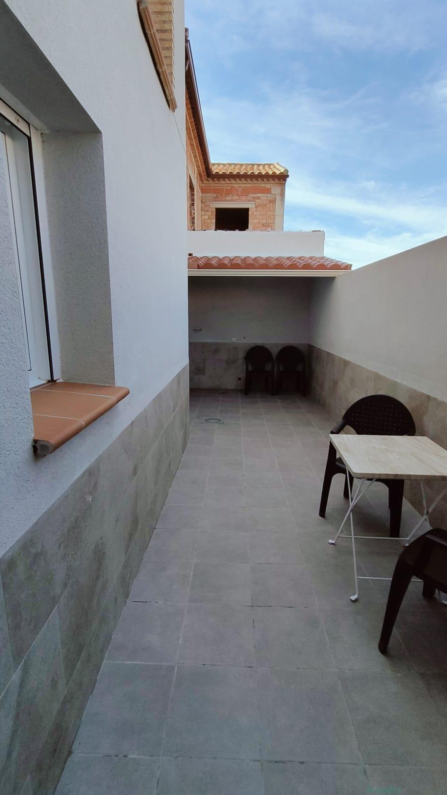 For sale of house in Jaén