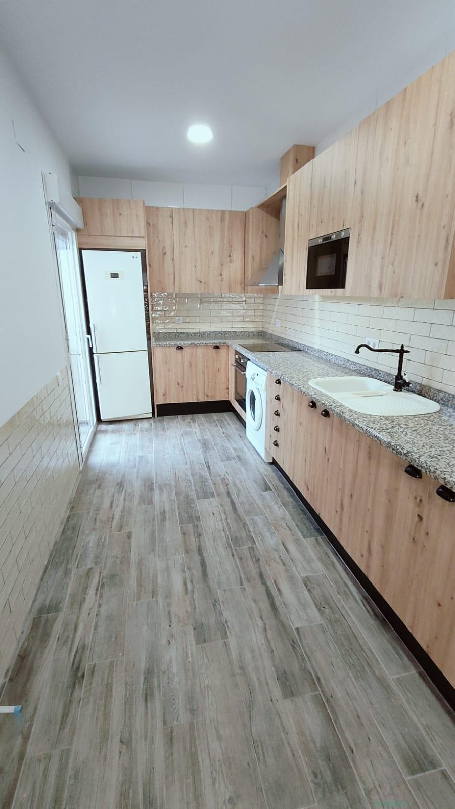For sale of house in Jaén