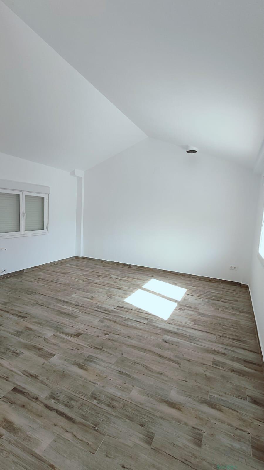 For sale of house in Jaén