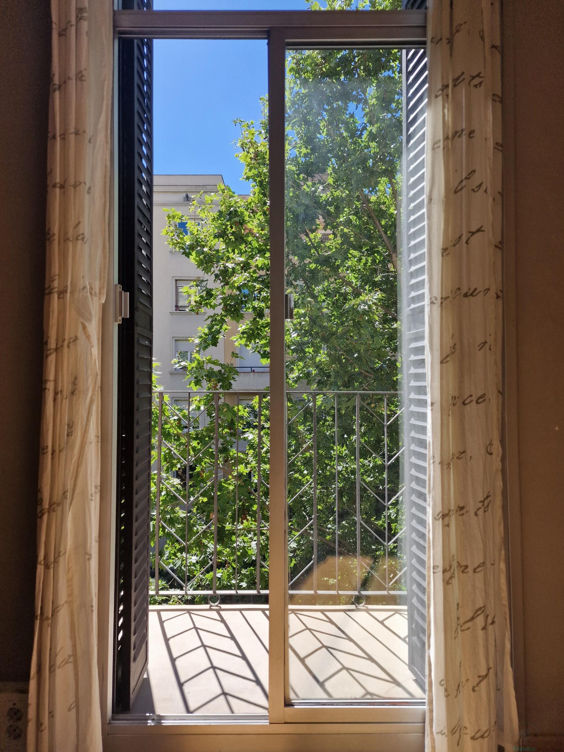For sale of flat in Barcelona