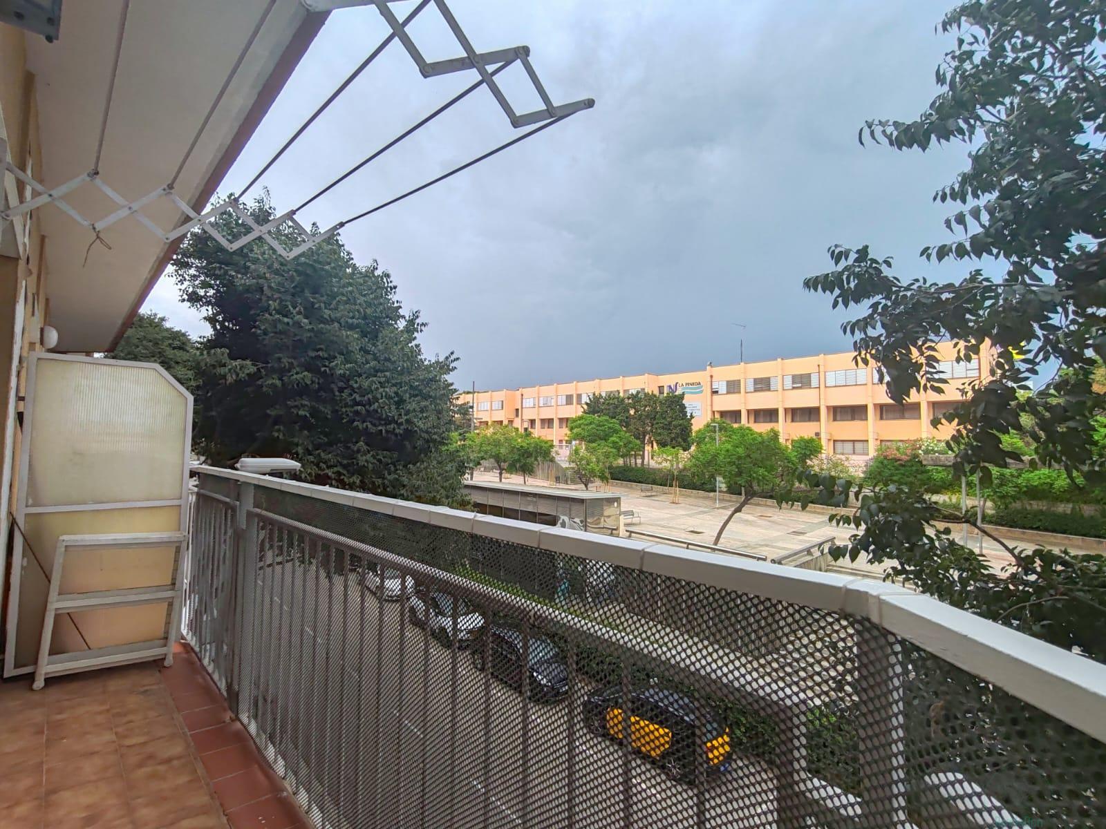 For sale of flat in Badalona