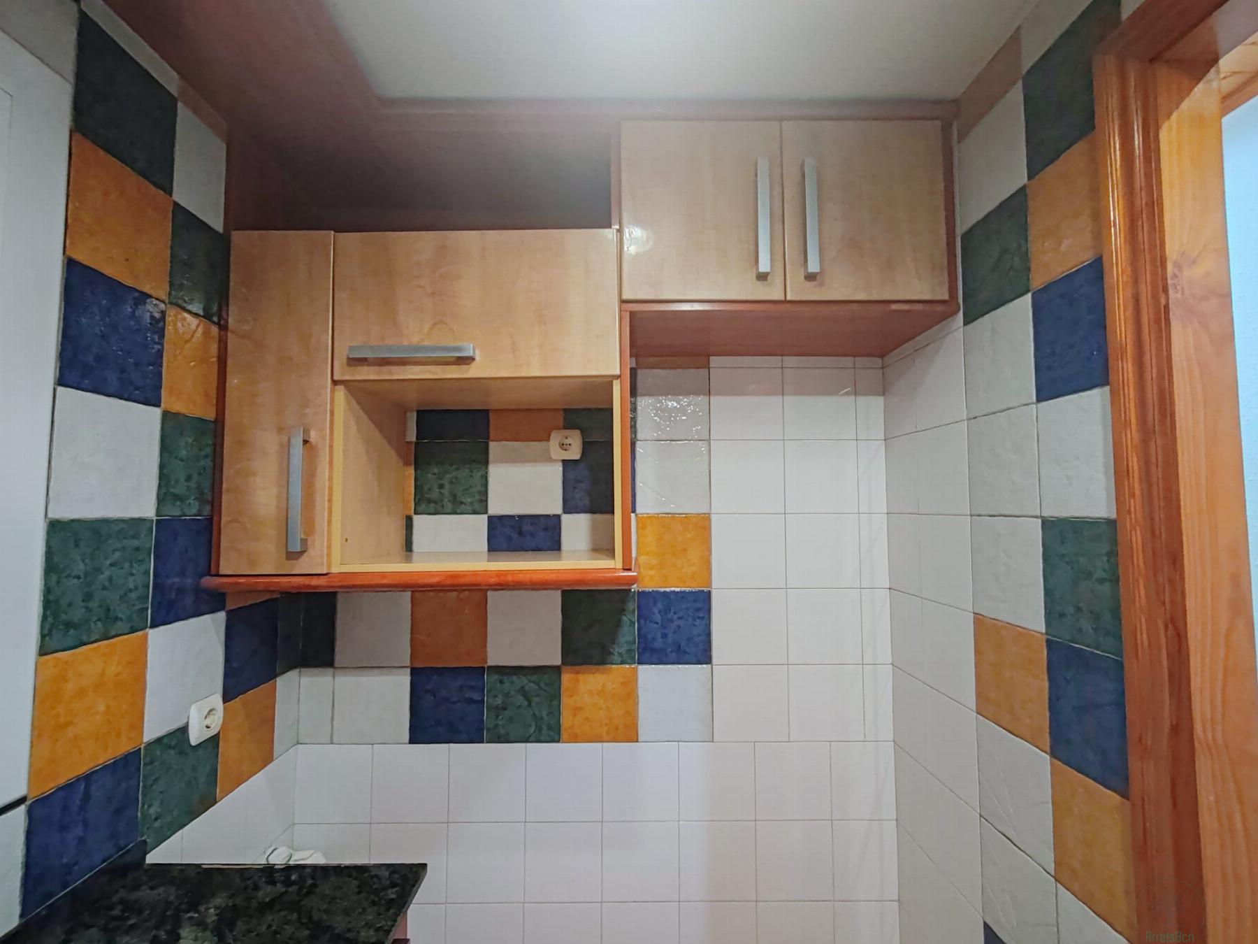 For sale of flat in Badalona