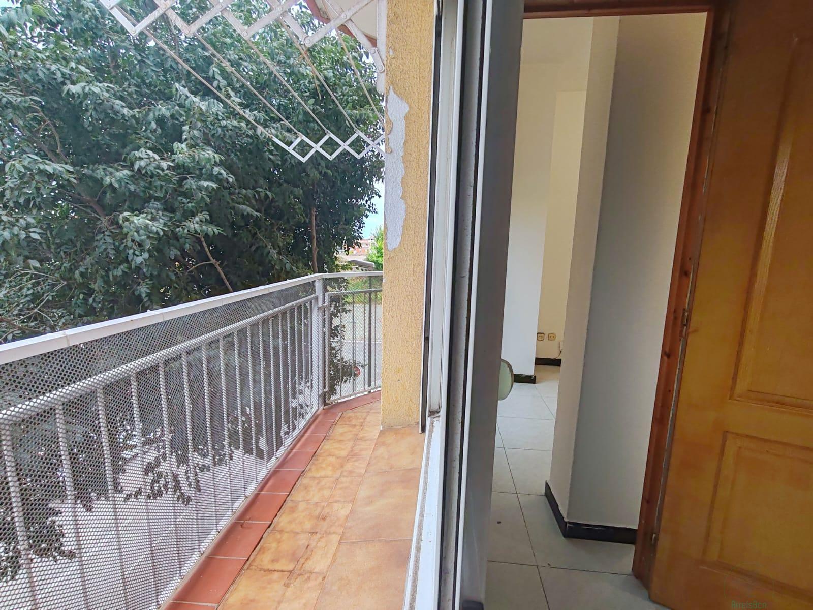 For sale of flat in Badalona