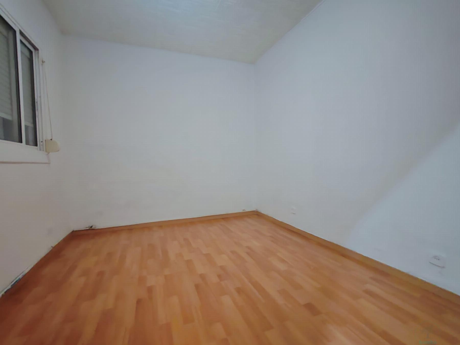 For sale of flat in Badalona