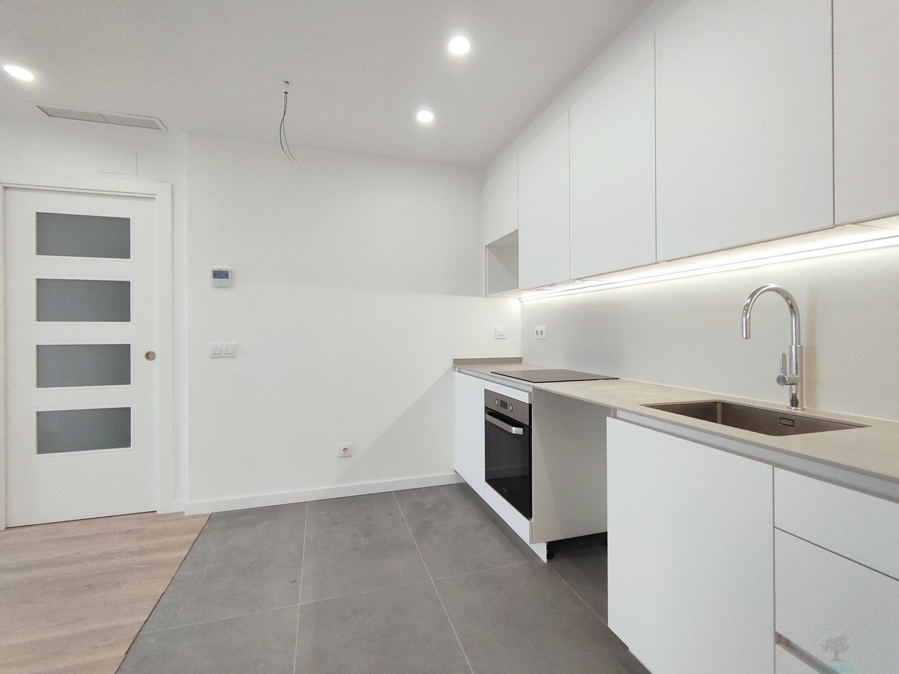 For sale of flat in Barcelona