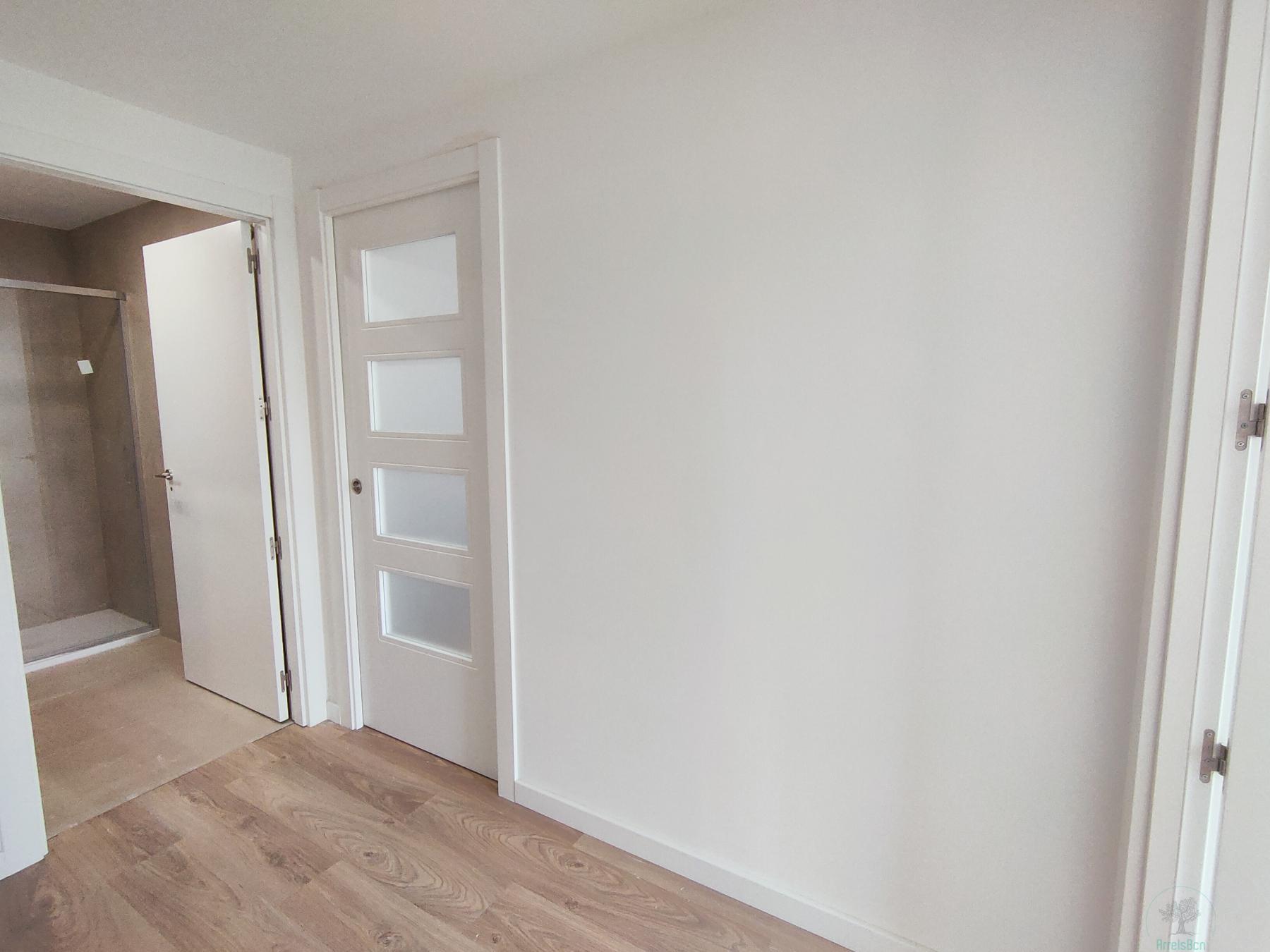 For sale of flat in Barcelona