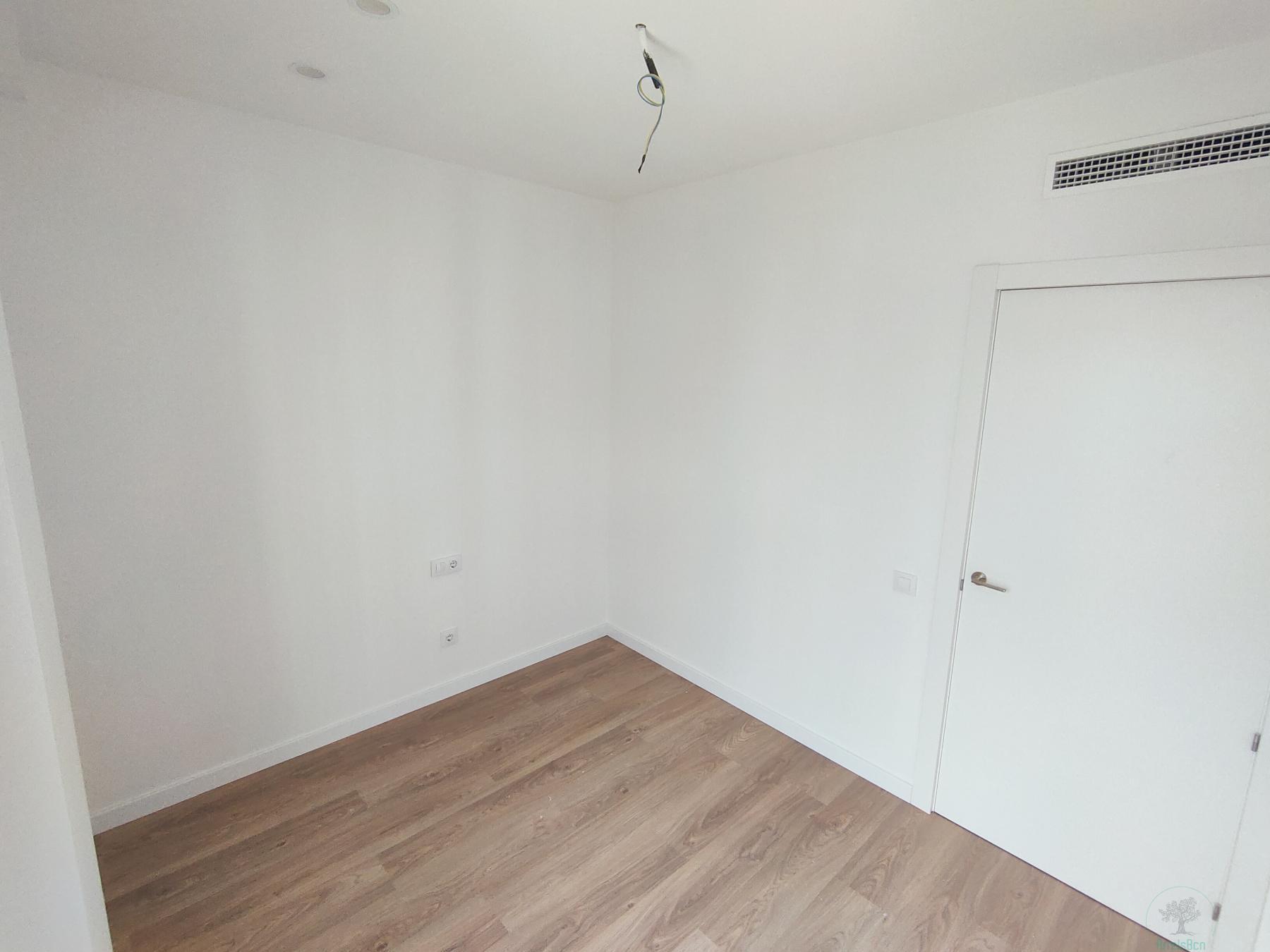 For sale of flat in Barcelona