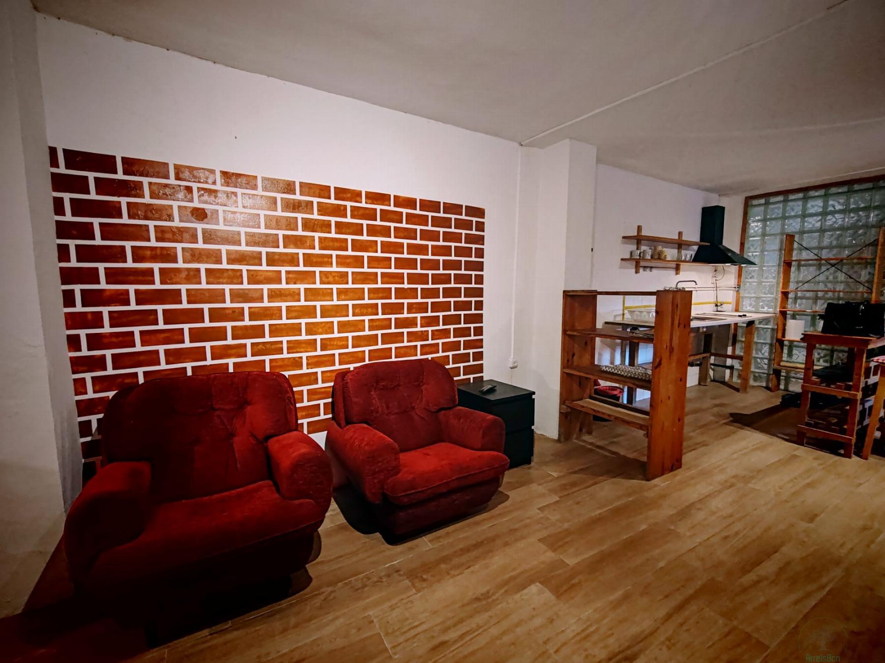For sale of study in Barcelona