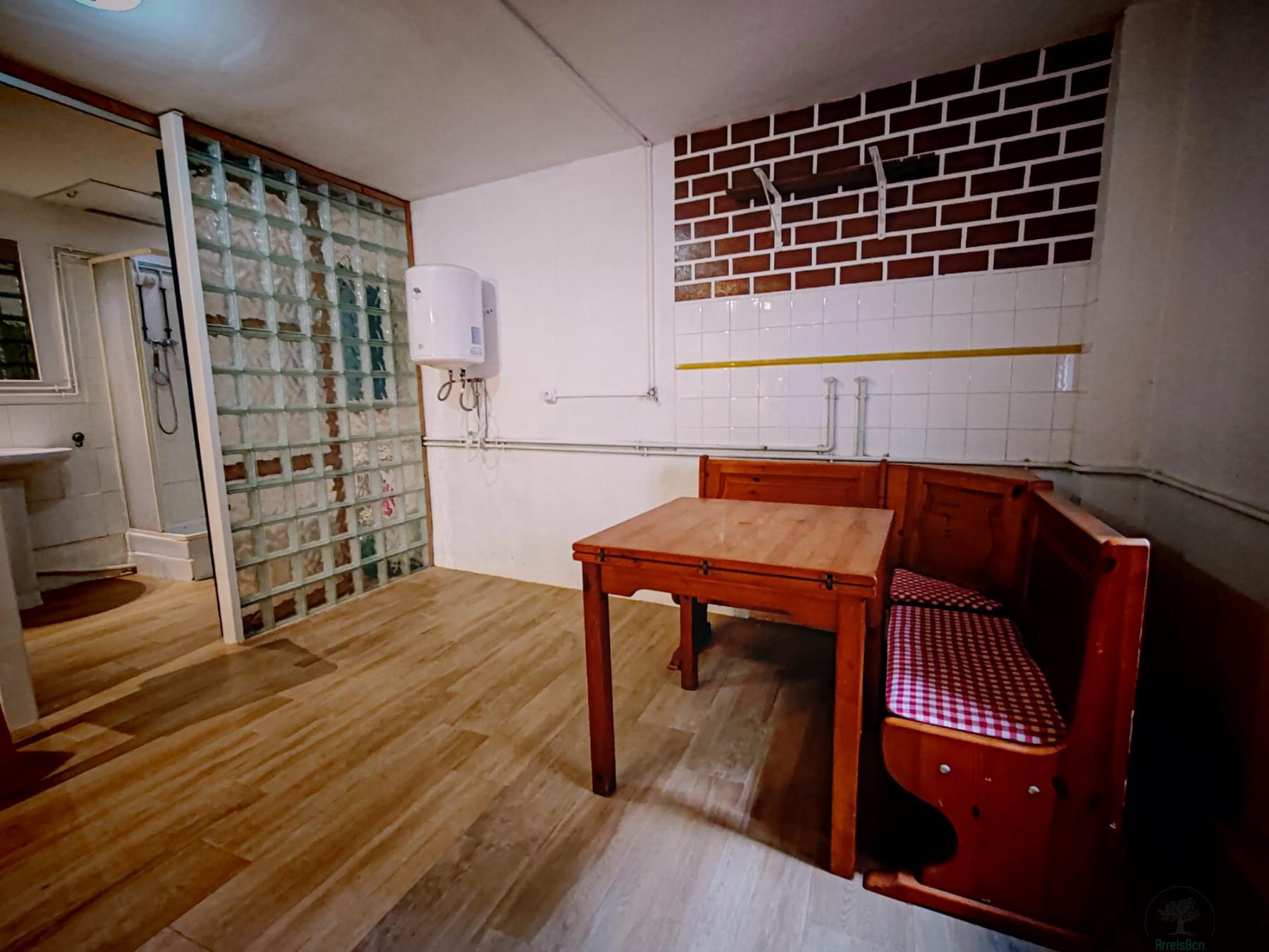 For sale of study in Barcelona