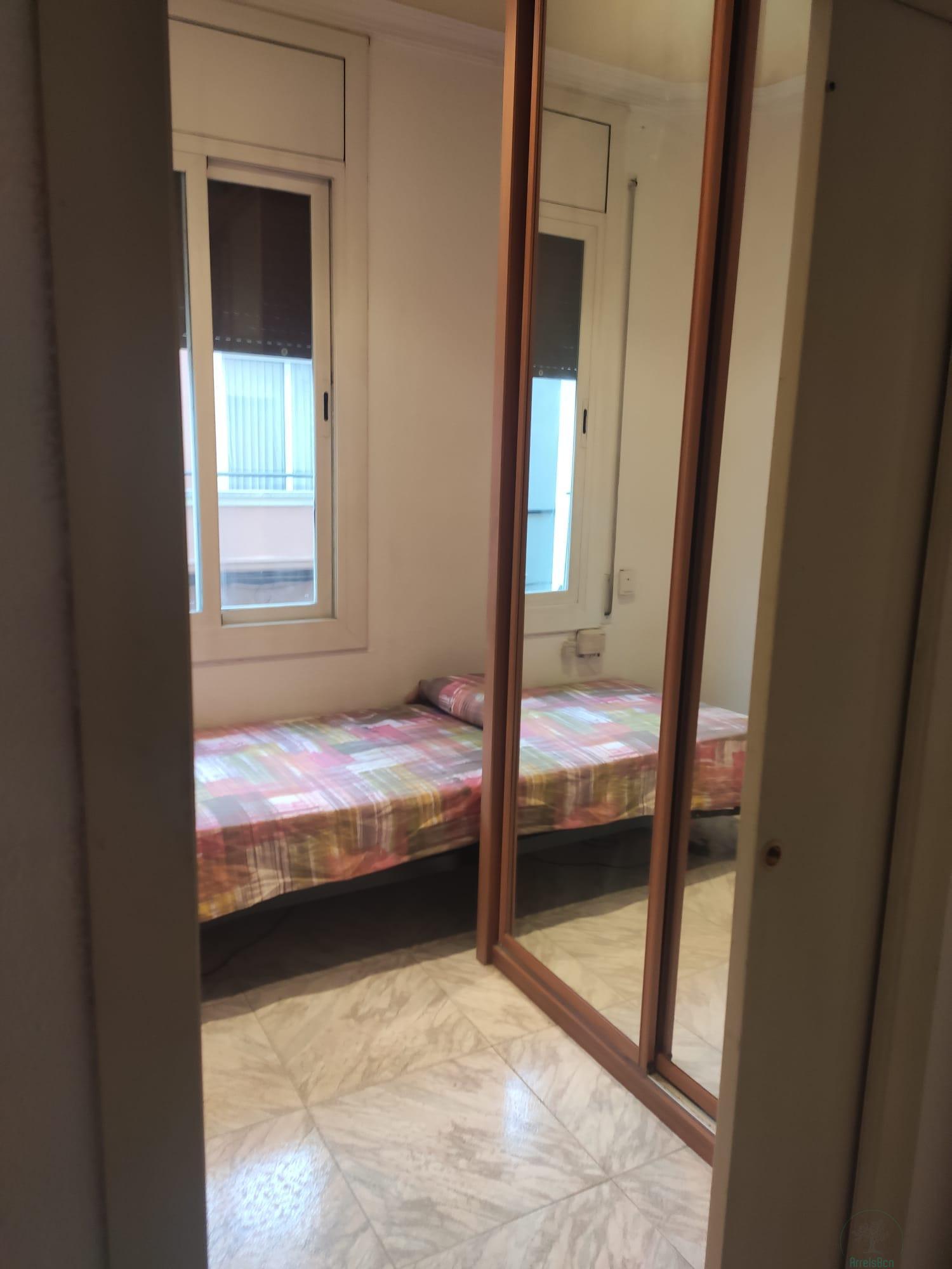 For sale of flat in Barcelona
