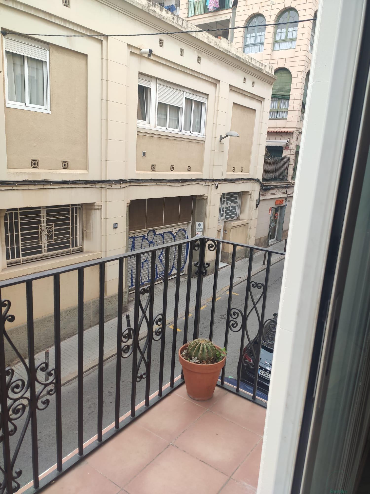 For sale of flat in Barcelona