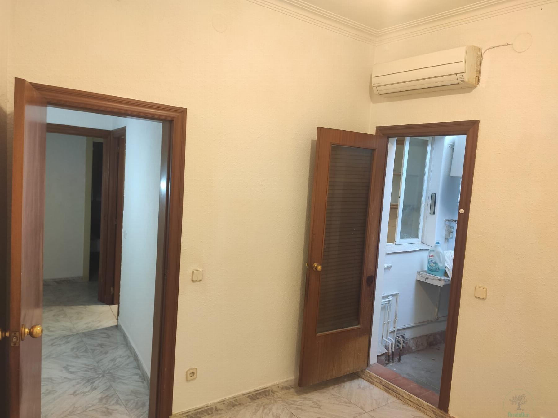 For sale of flat in Barcelona