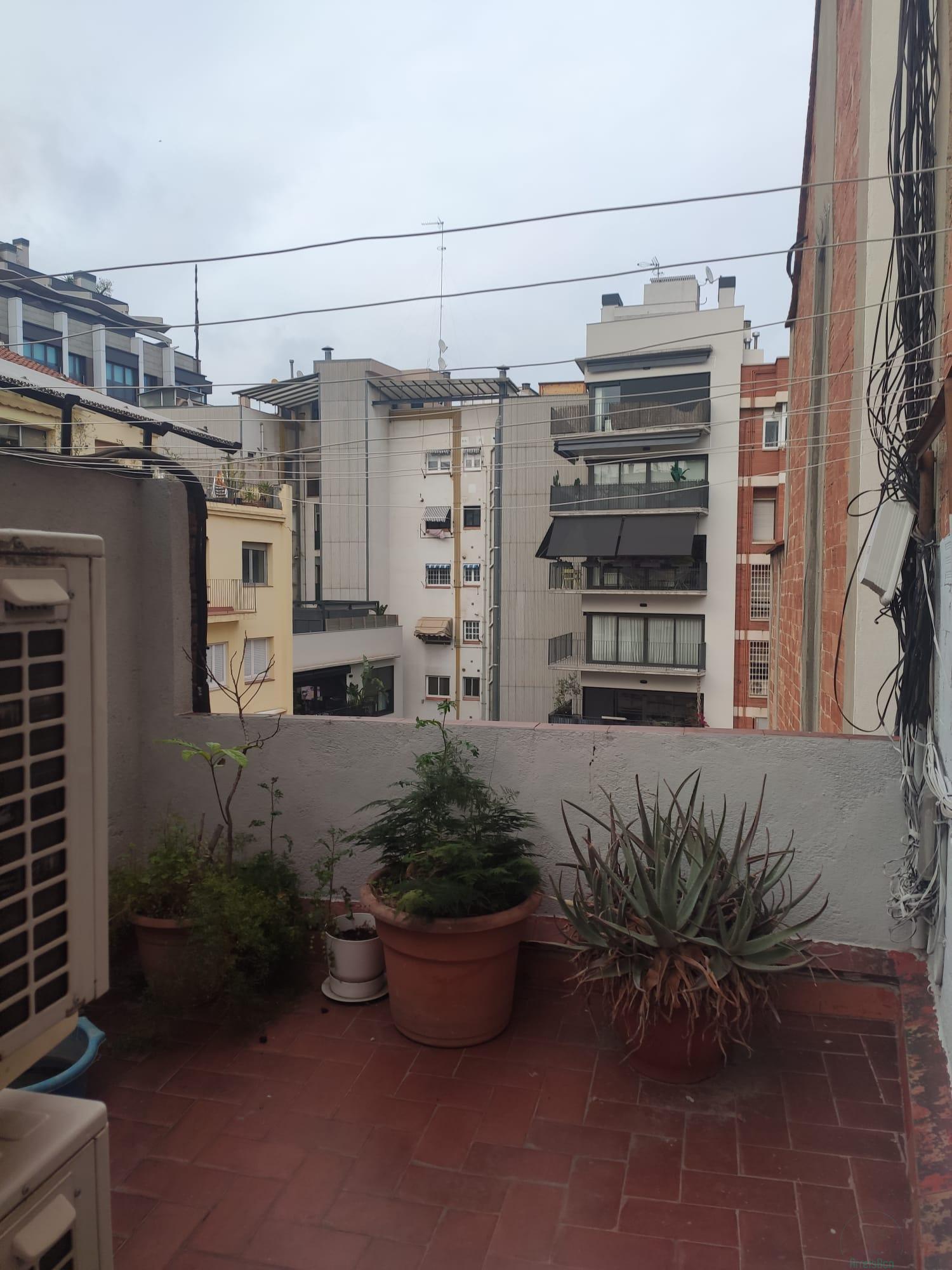 For sale of flat in Barcelona