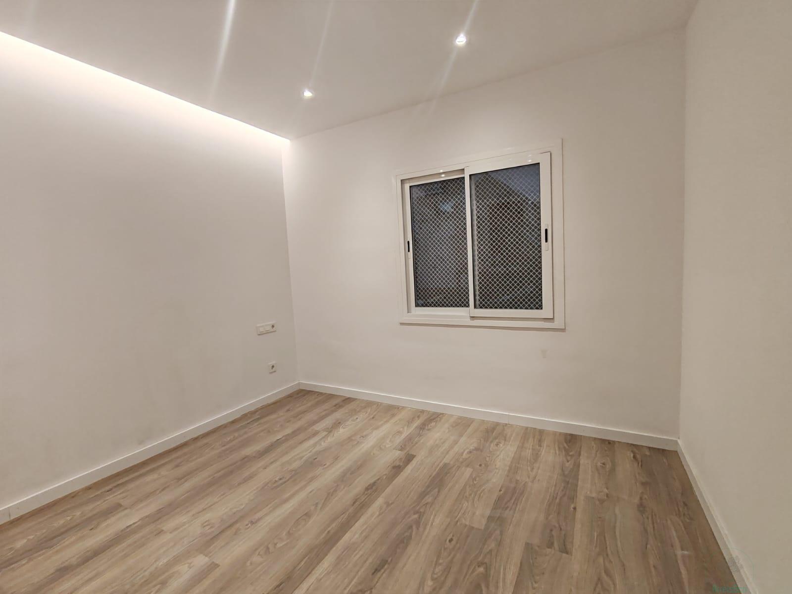 For sale of flat in Barcelona