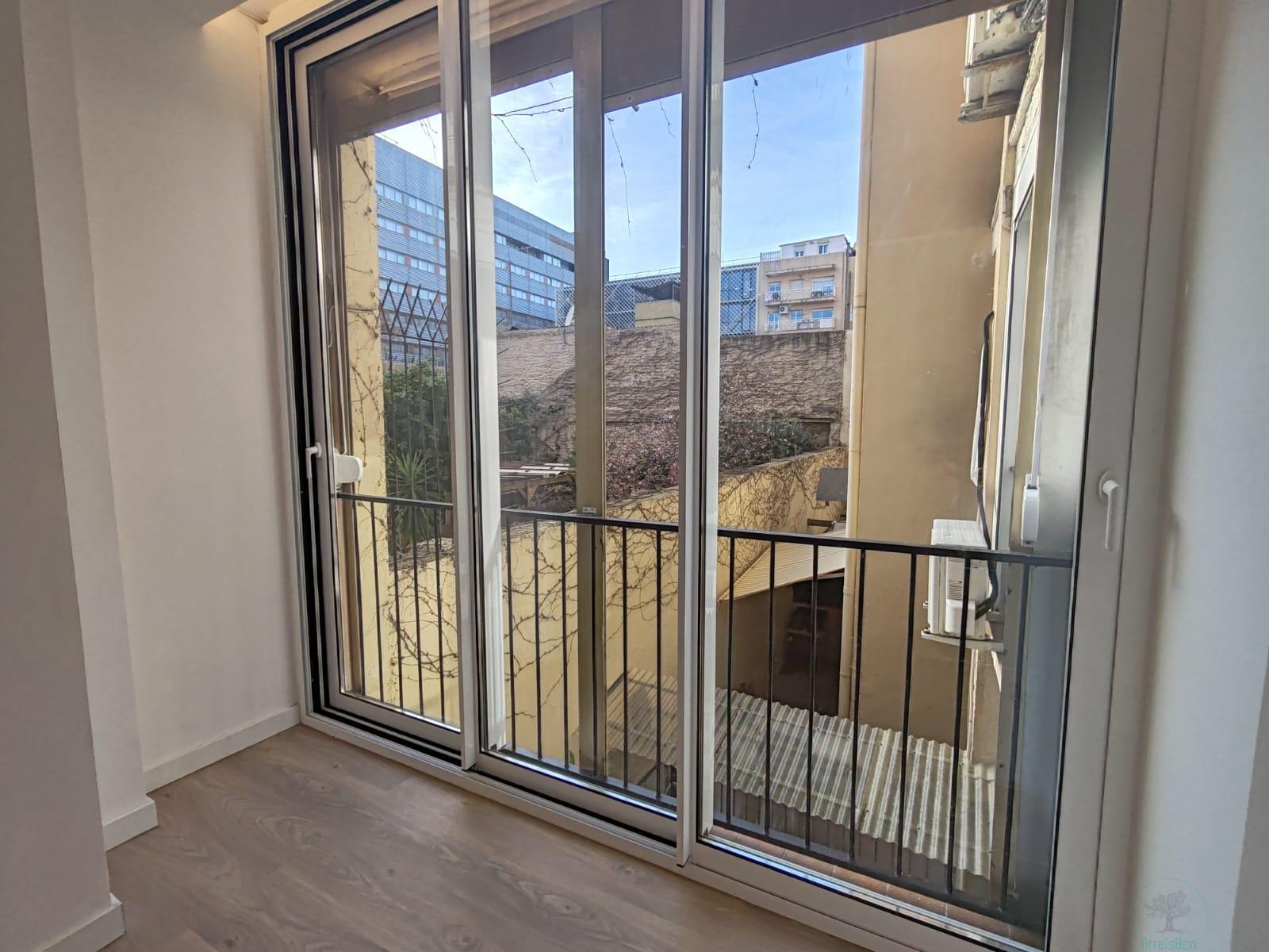 For sale of flat in Barcelona