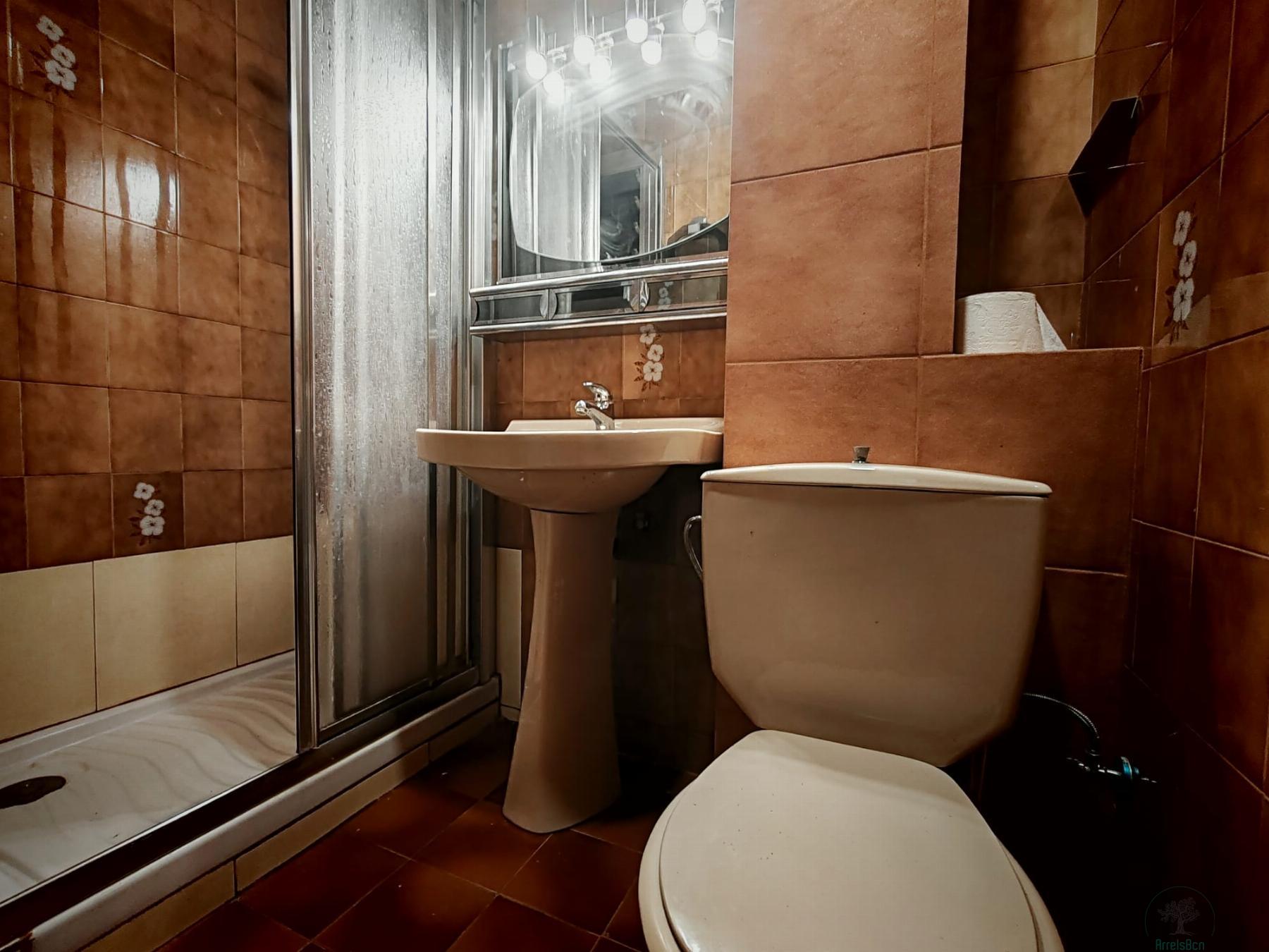 For sale of flat in Barcelona