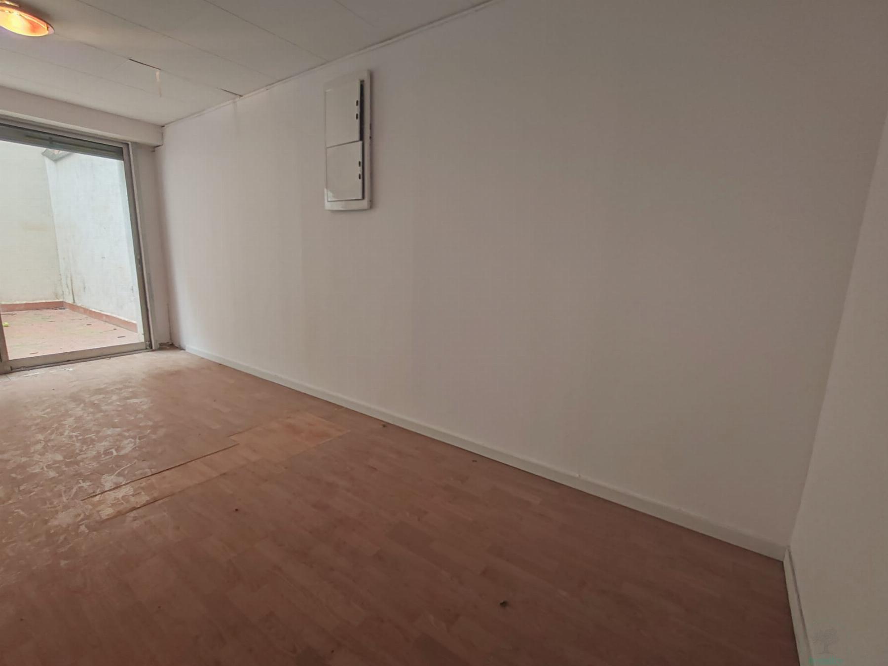 For sale of study in Barcelona
