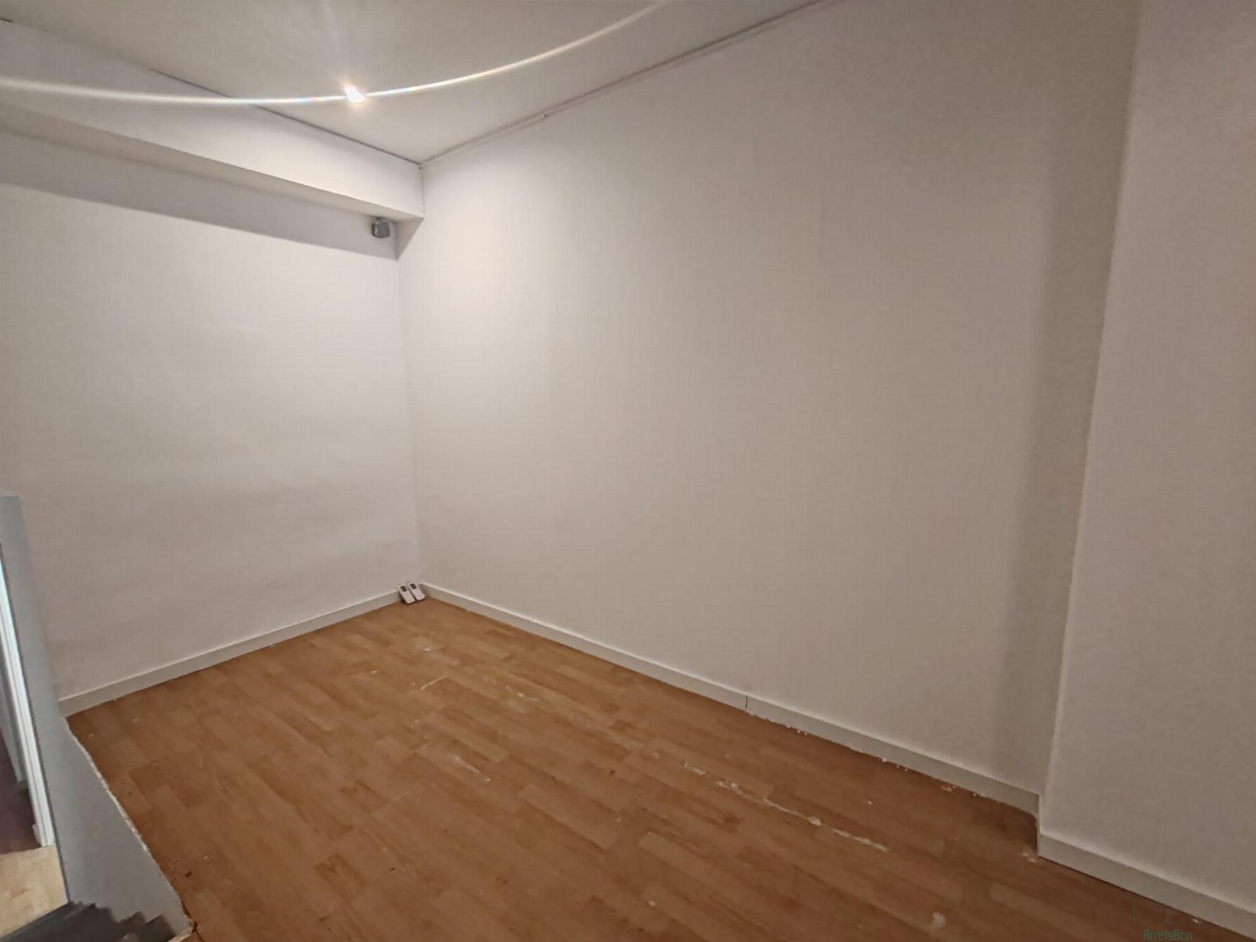 For sale of study in Barcelona
