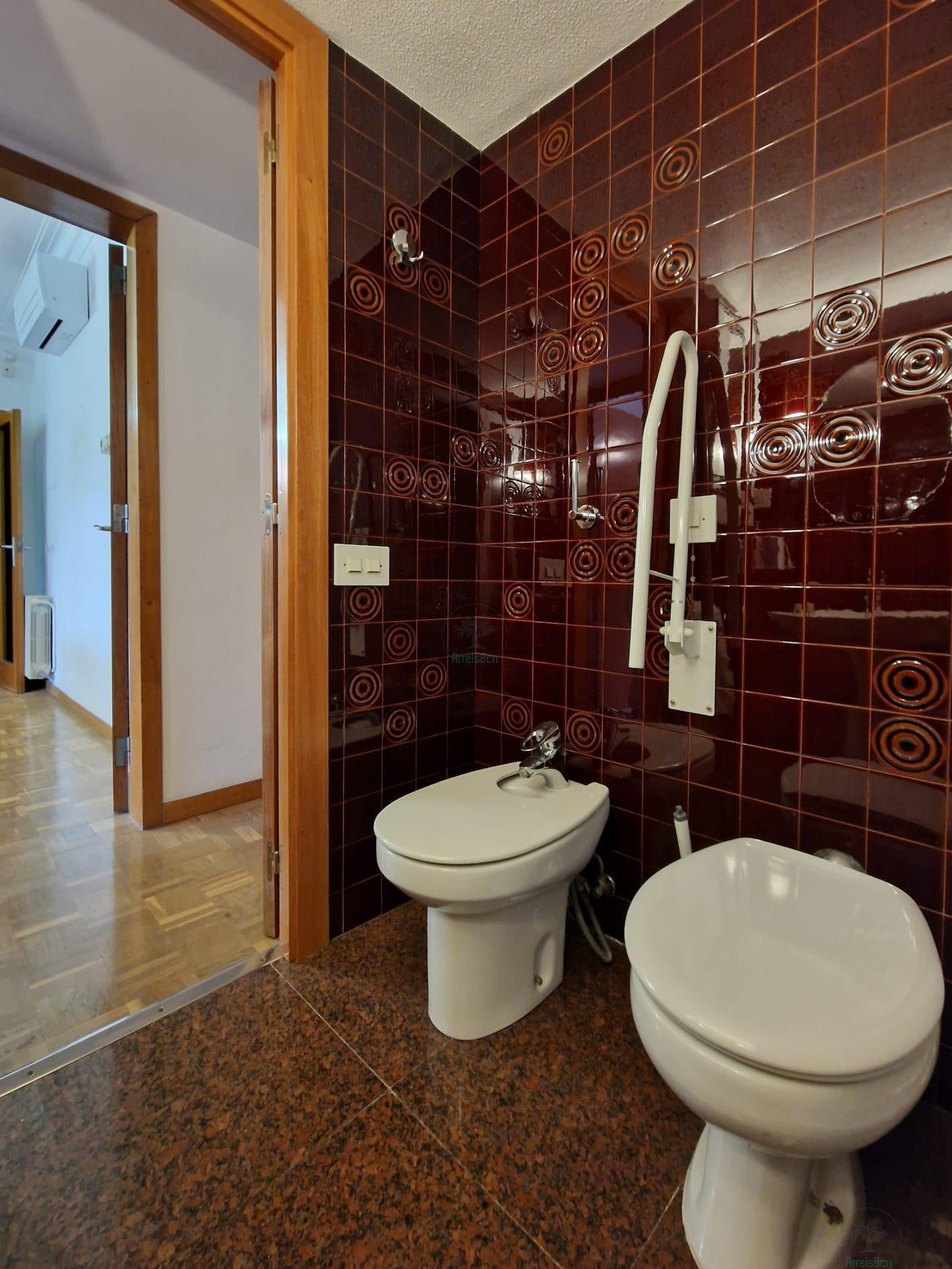 For sale of flat in Barcelona