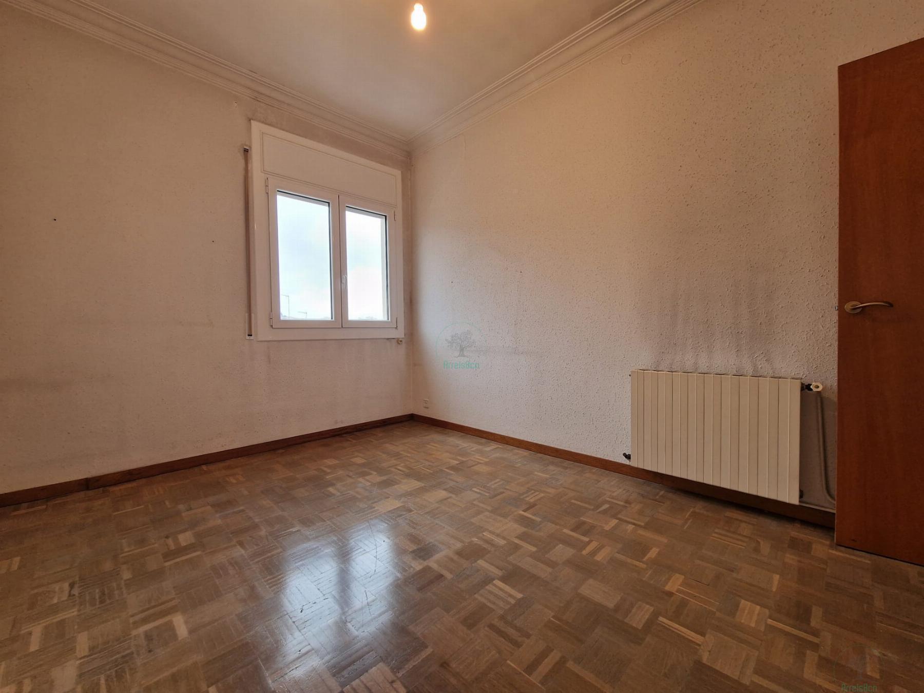 For sale of flat in Barcelona