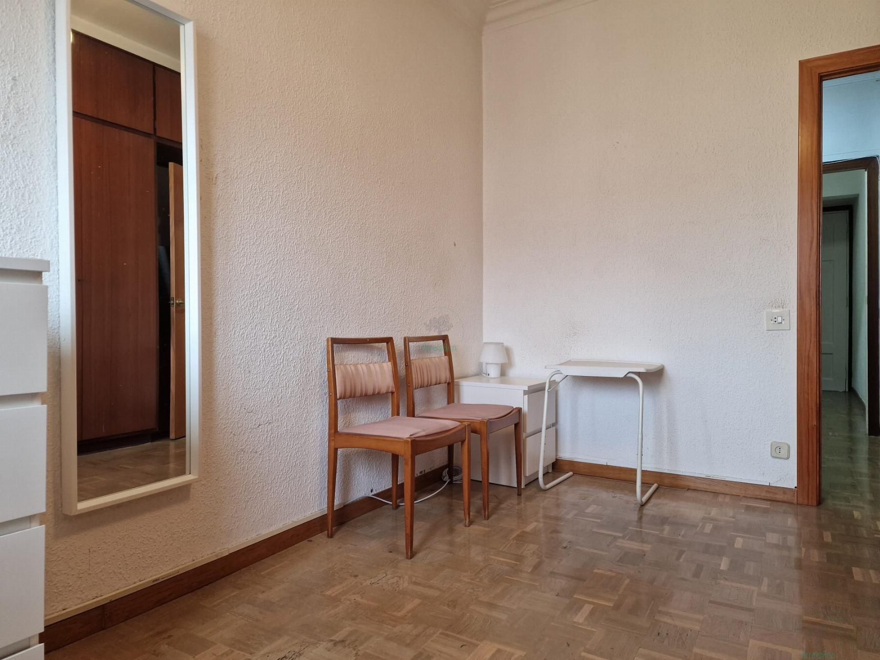 For sale of flat in Barcelona