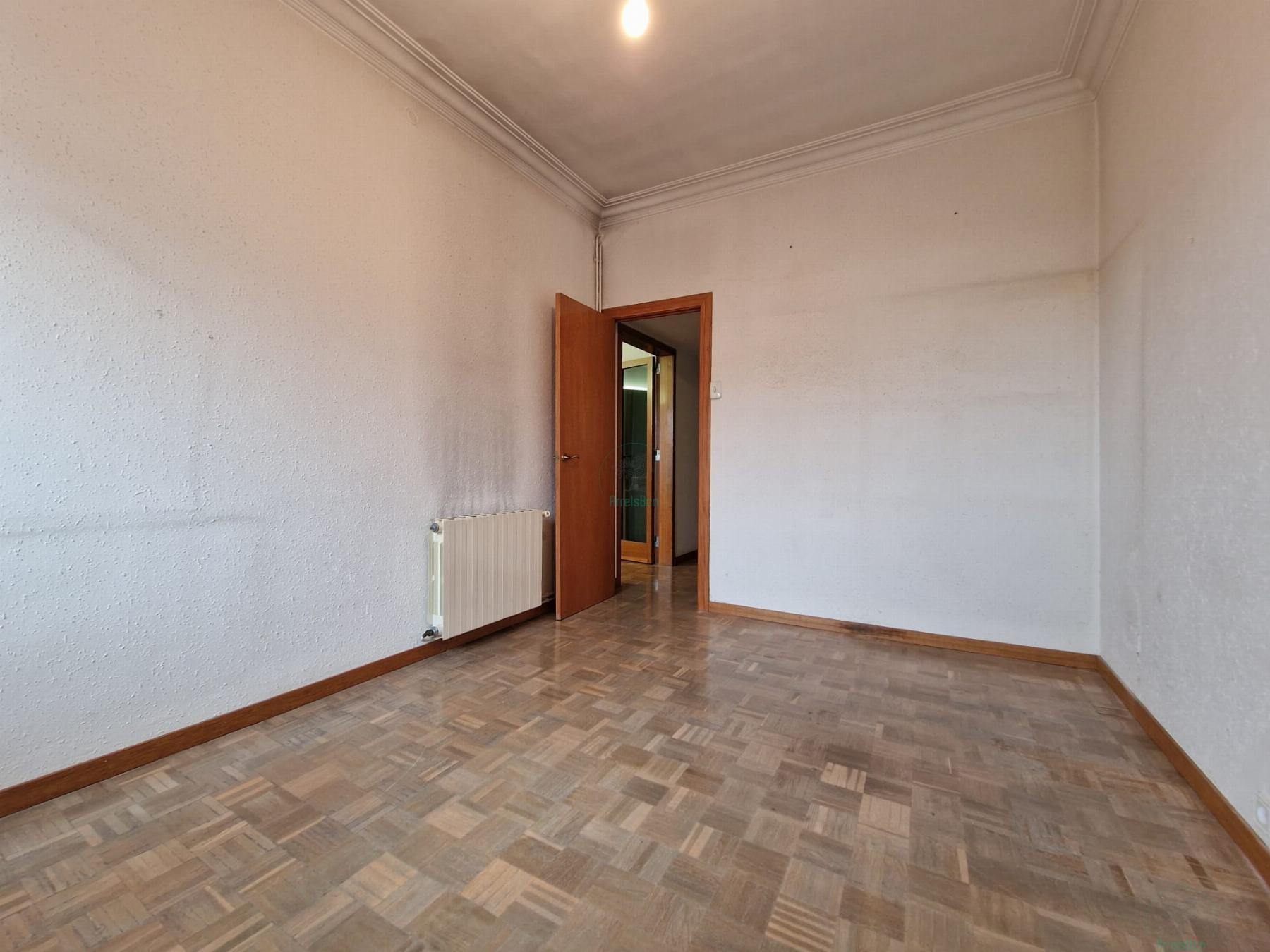 For sale of flat in Barcelona