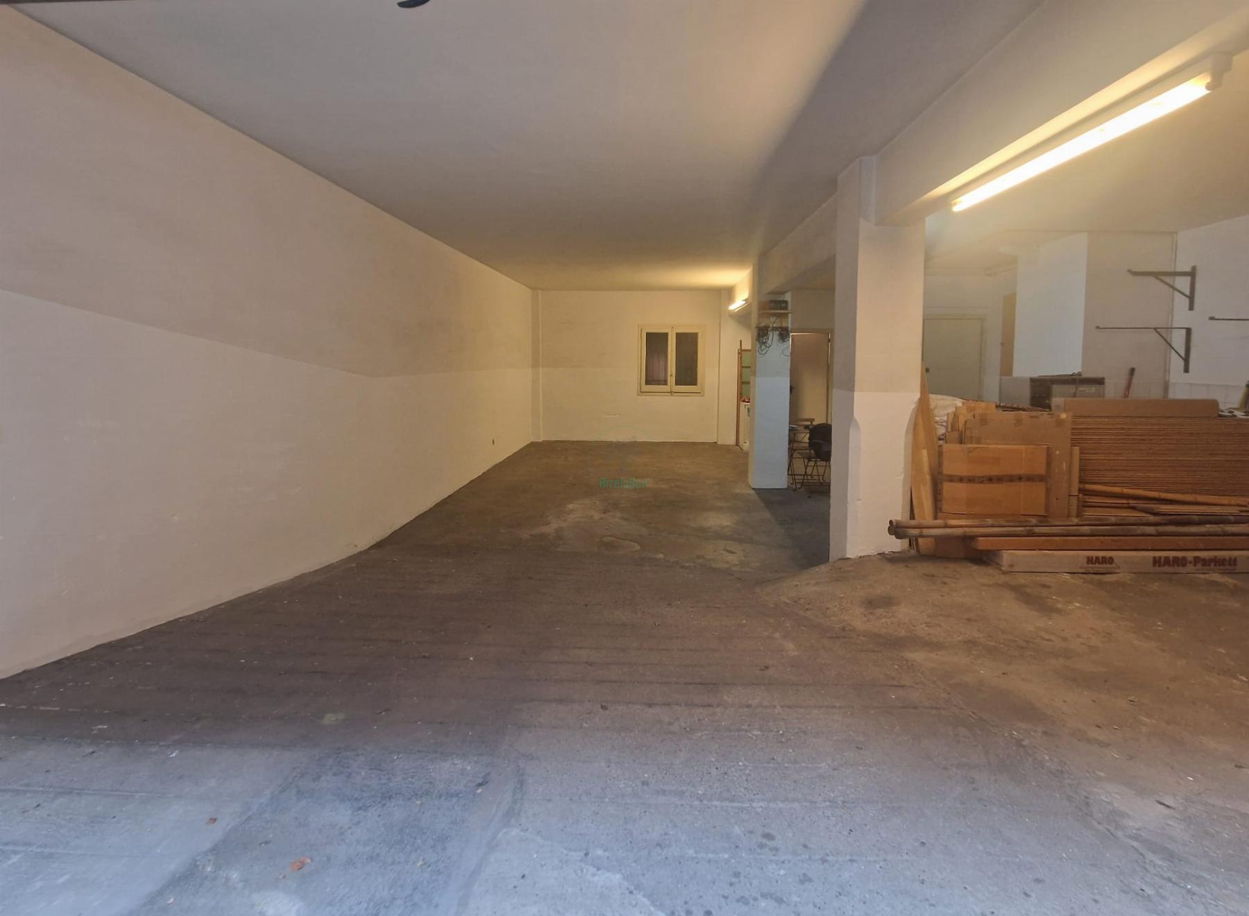 For sale of premises in Barcelona