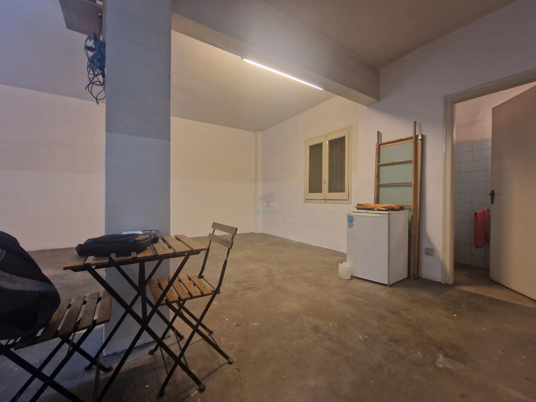For sale of premises in Barcelona