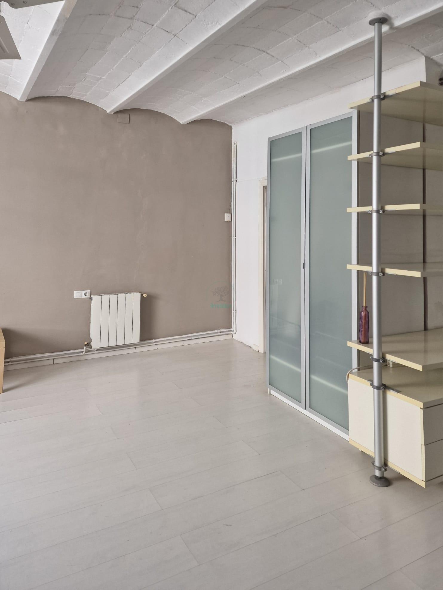 For sale of penthouse in Barcelona