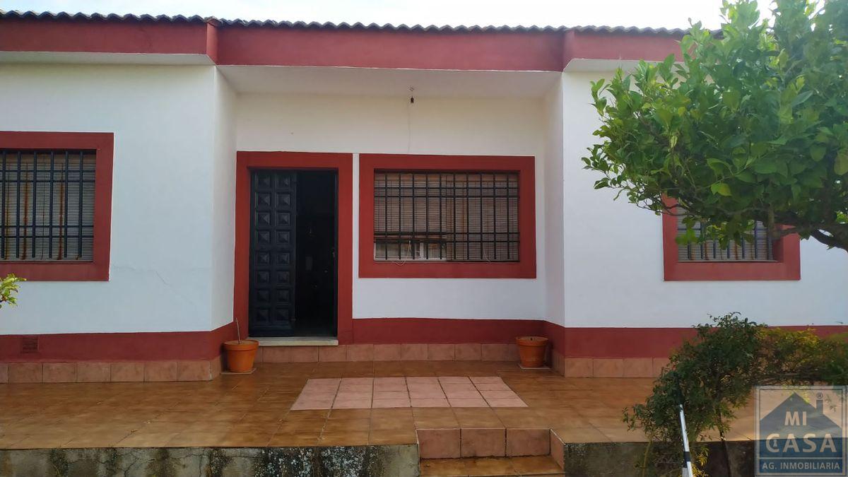 For sale of chalet in Mérida