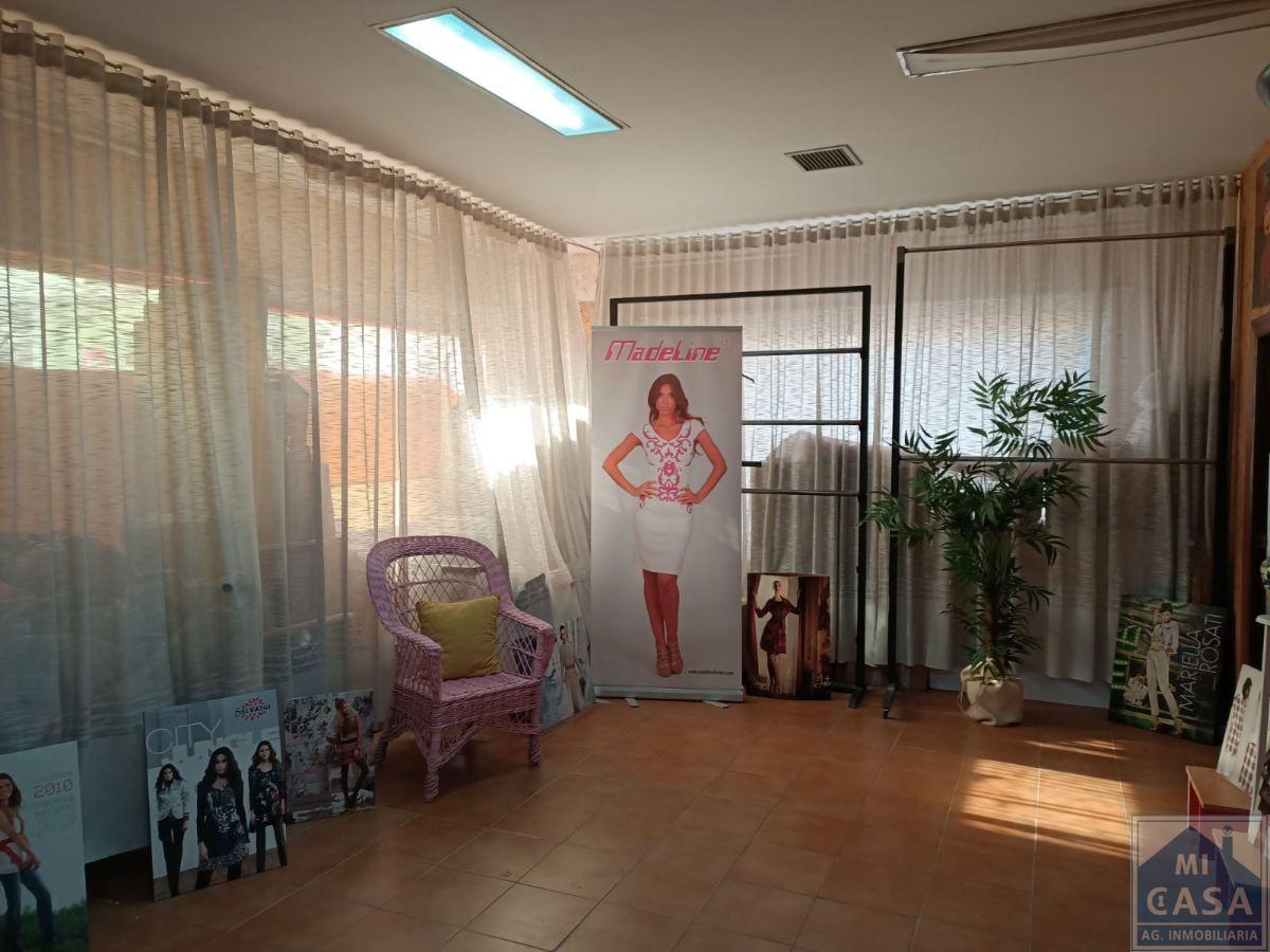 For sale of commercial in Mérida