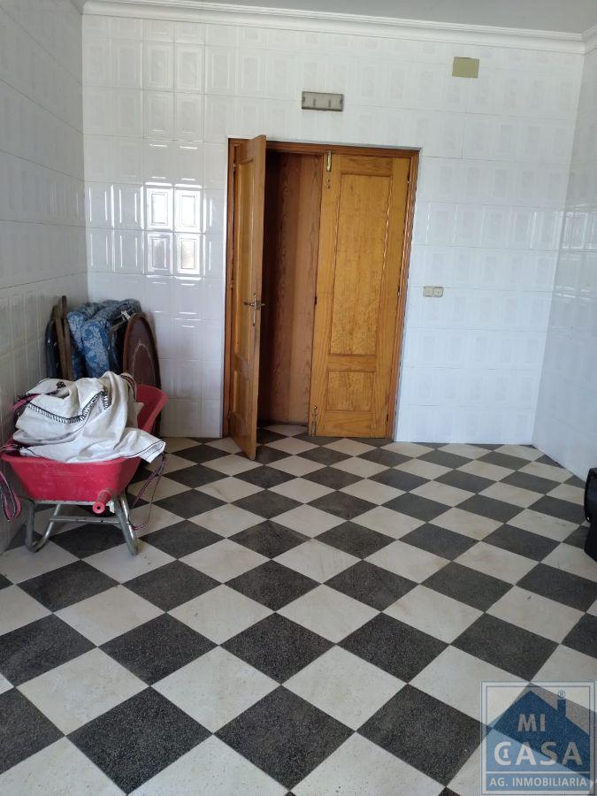 For sale of house in Villagonzalo