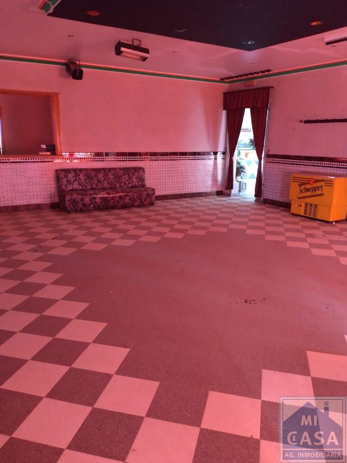 For sale of house in Villagonzalo