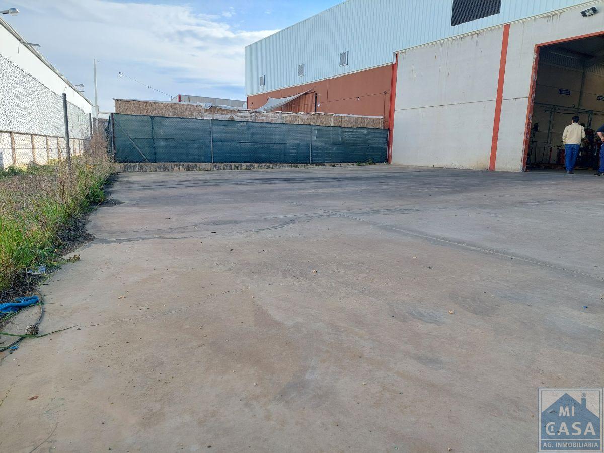 Alquiler de nave en Mérida