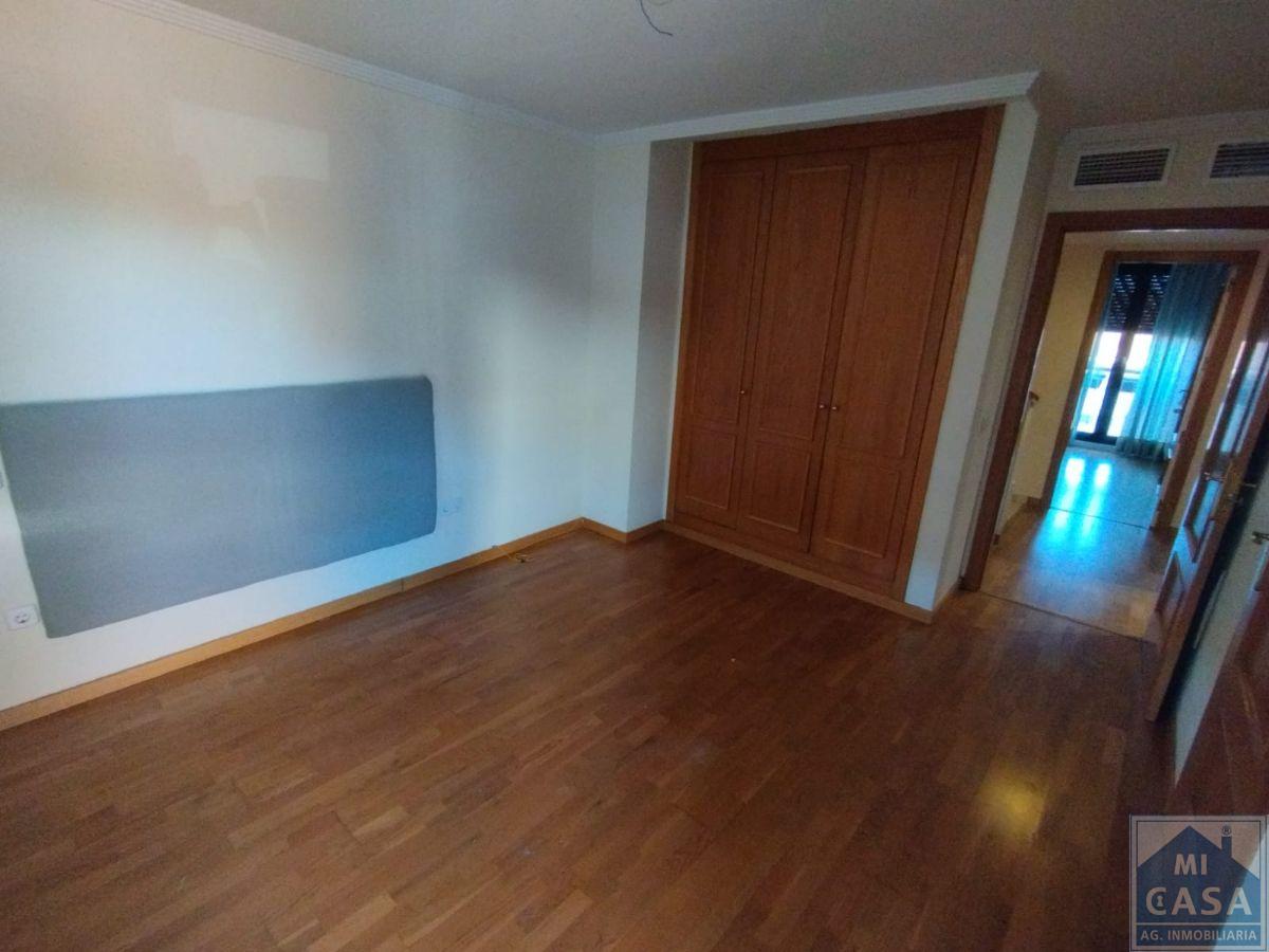 For sale of chalet in Mérida