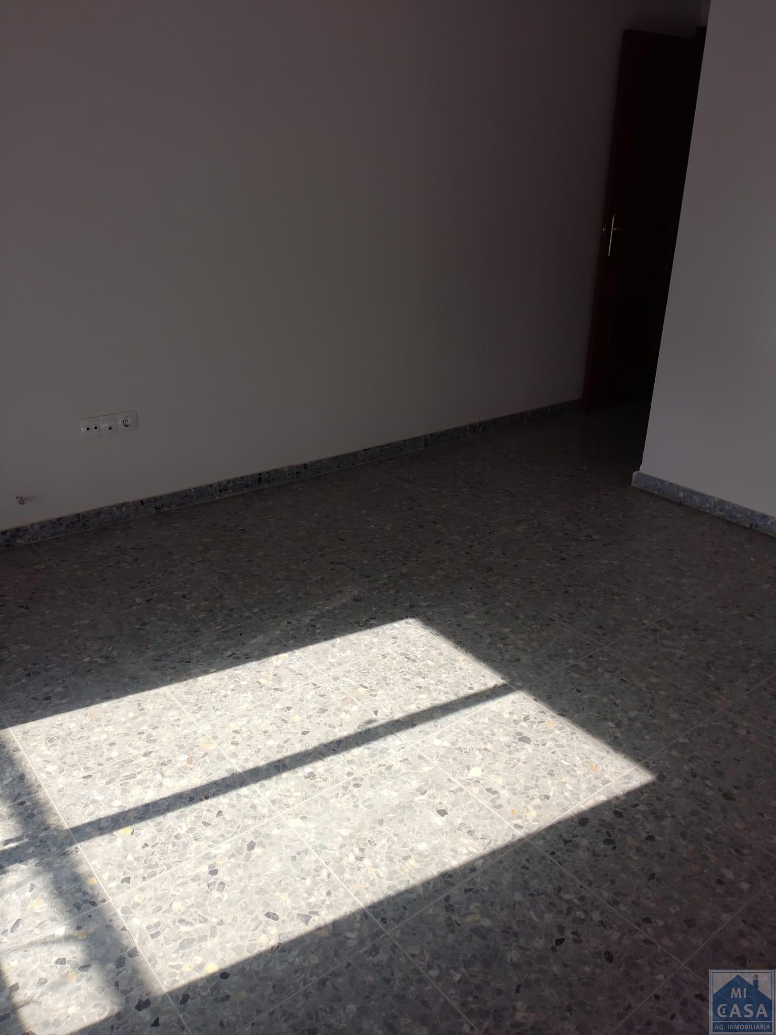 For sale of chalet in Mérida