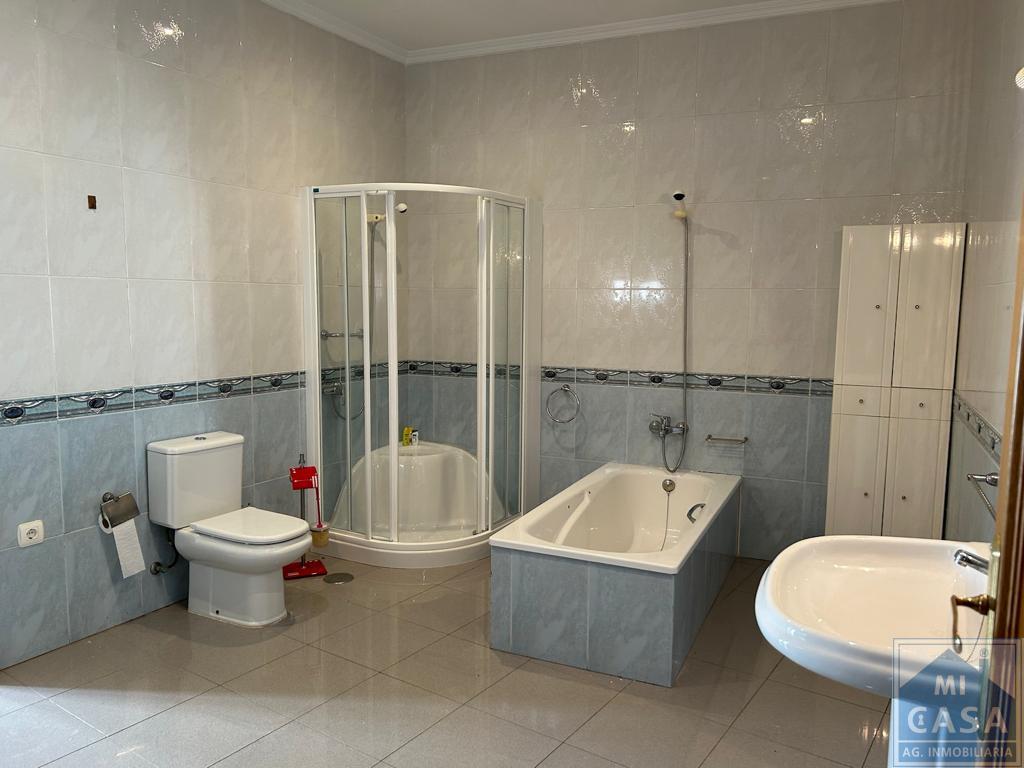 For sale of house in Don Álvaro