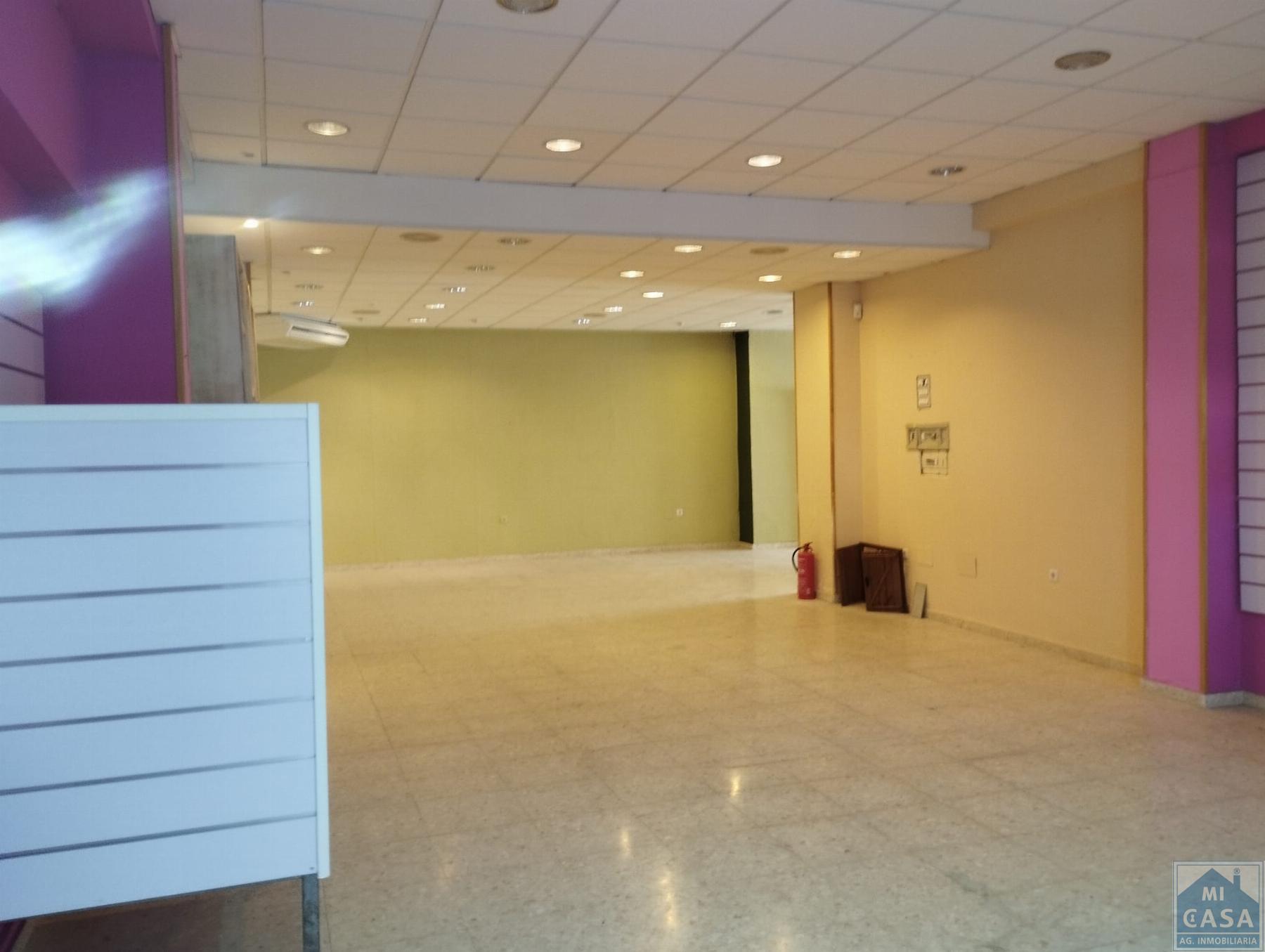 For rent of commercial in Mérida