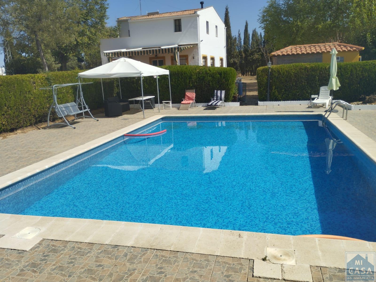 For sale of house in Don Álvaro