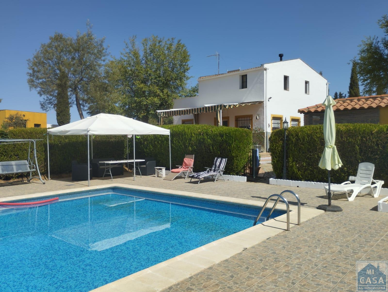 For sale of house in Don Álvaro