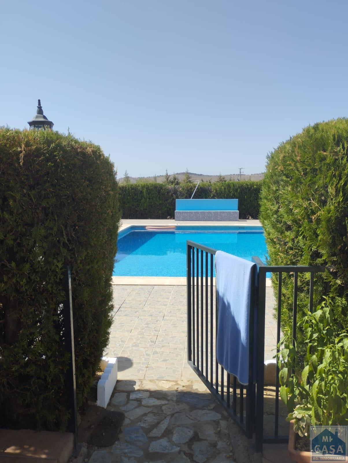 For sale of house in Don Álvaro