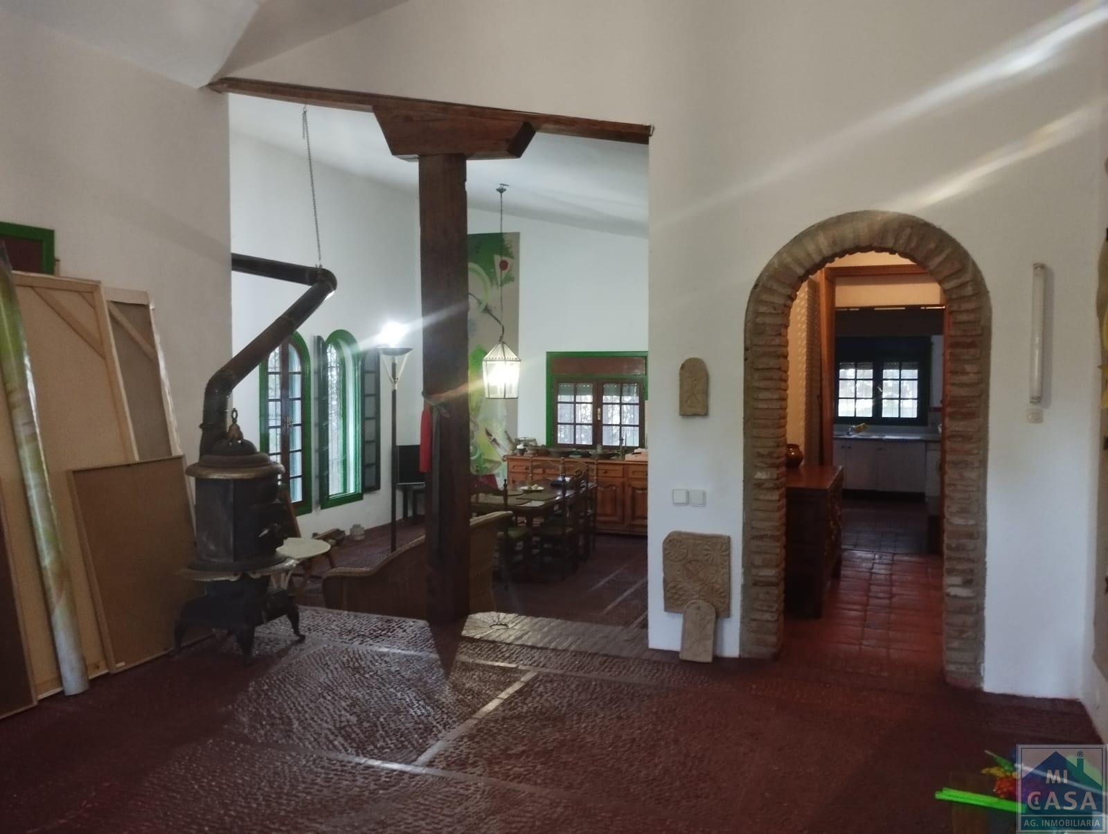 For sale of rural property in Valverde de Mérida
