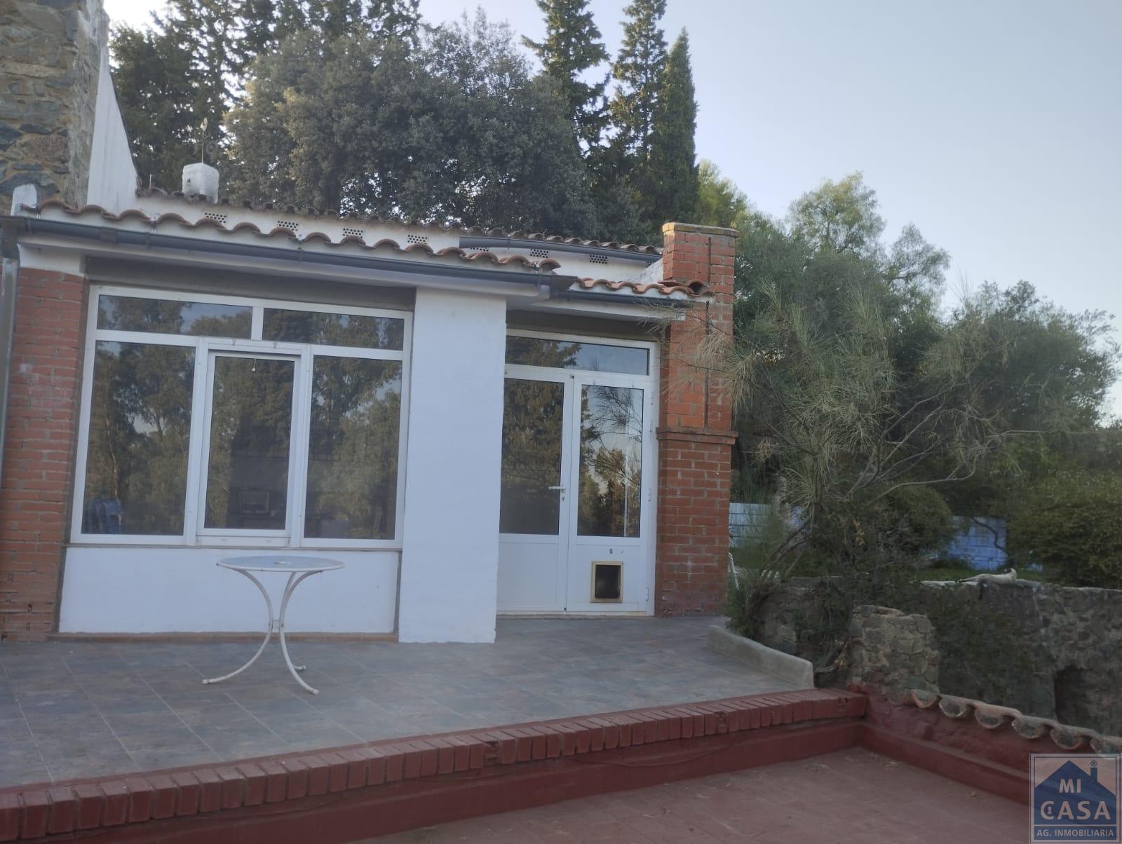 For sale of rural property in Valverde de Mérida