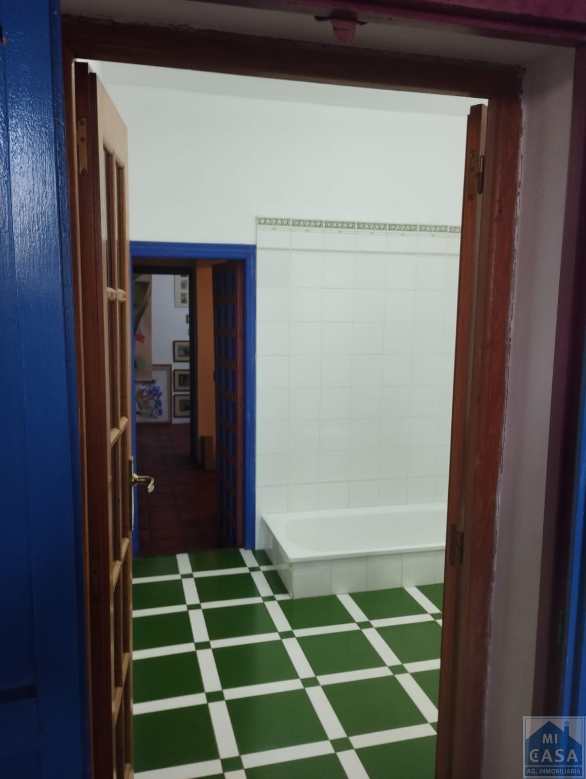 For sale of rural property in Valverde de Mérida