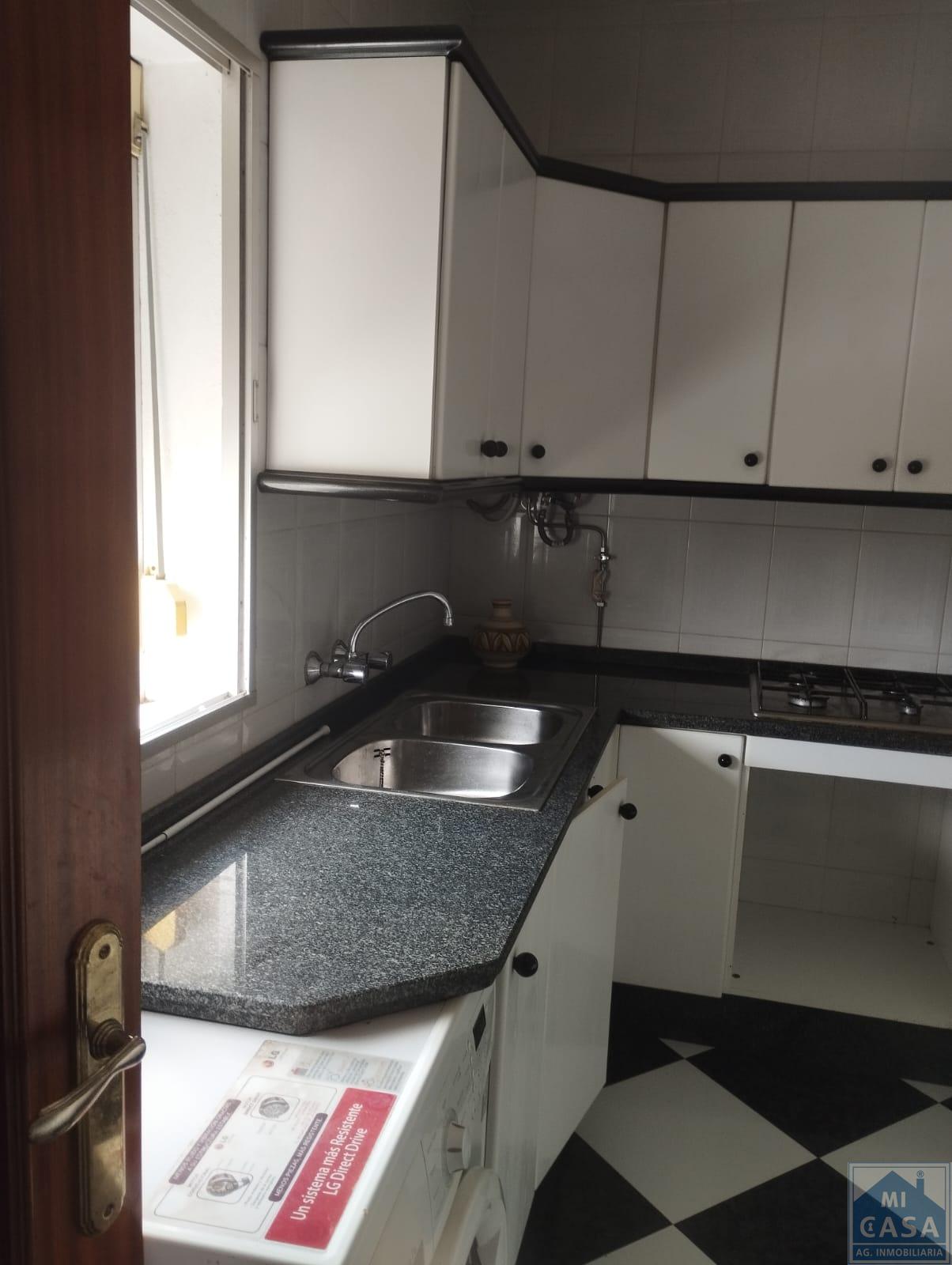For sale of house in Trujillanos