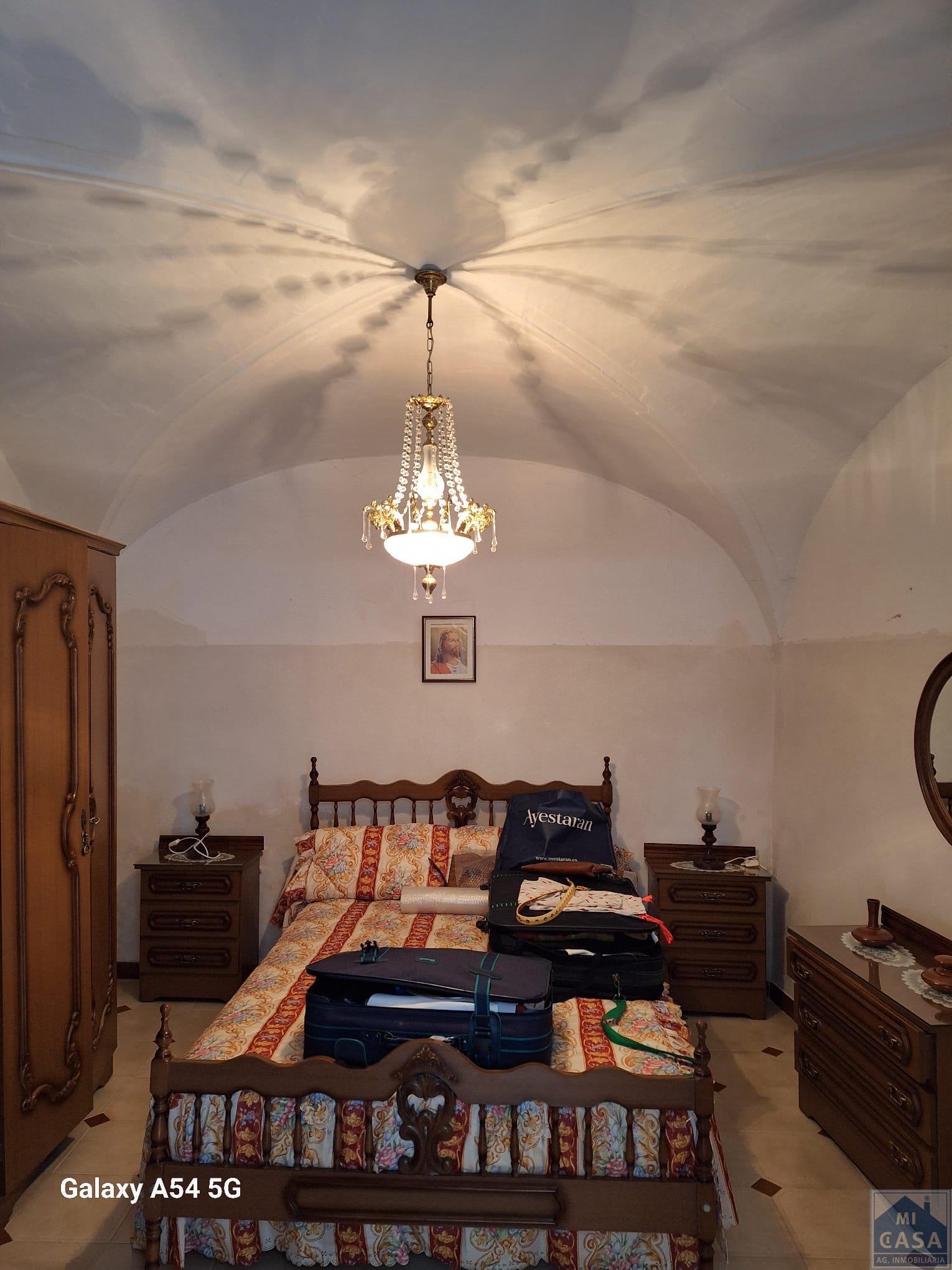 Venta de casa en Mirandilla