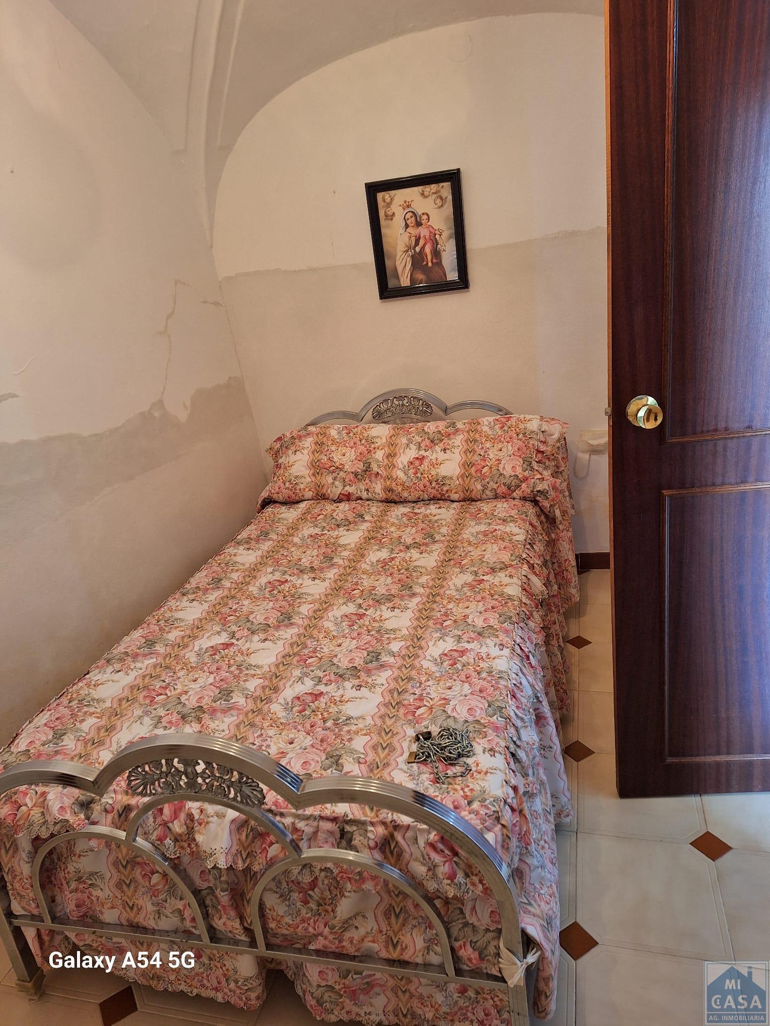 Venta de casa en Mirandilla