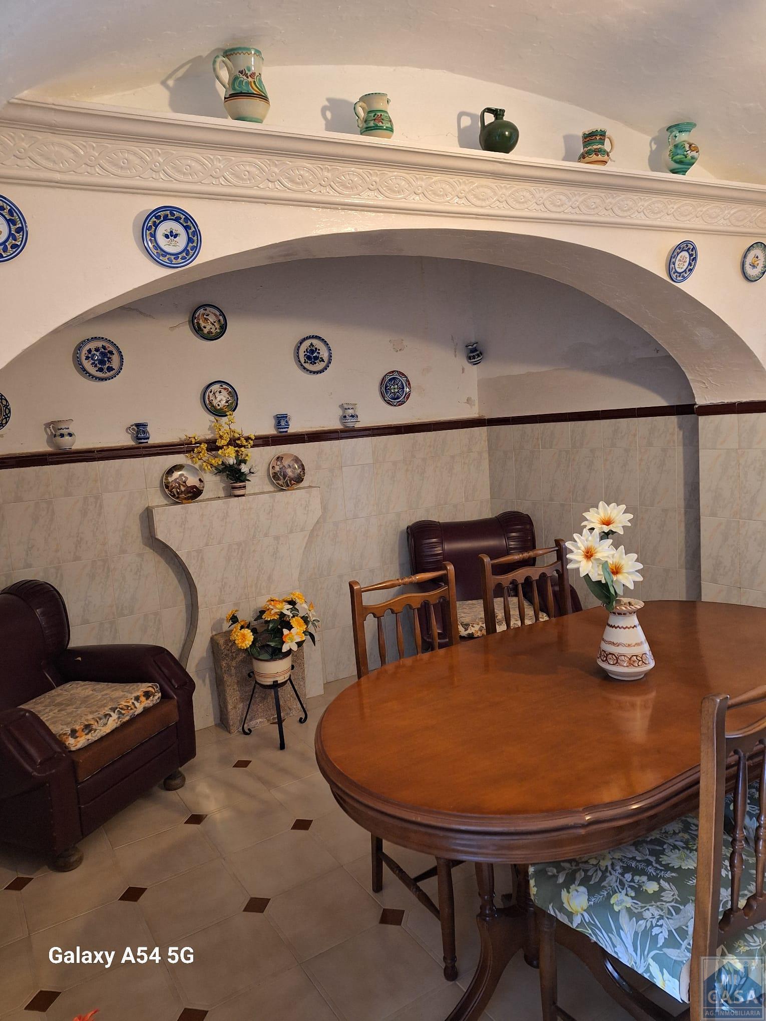 Venta de casa en Mirandilla
