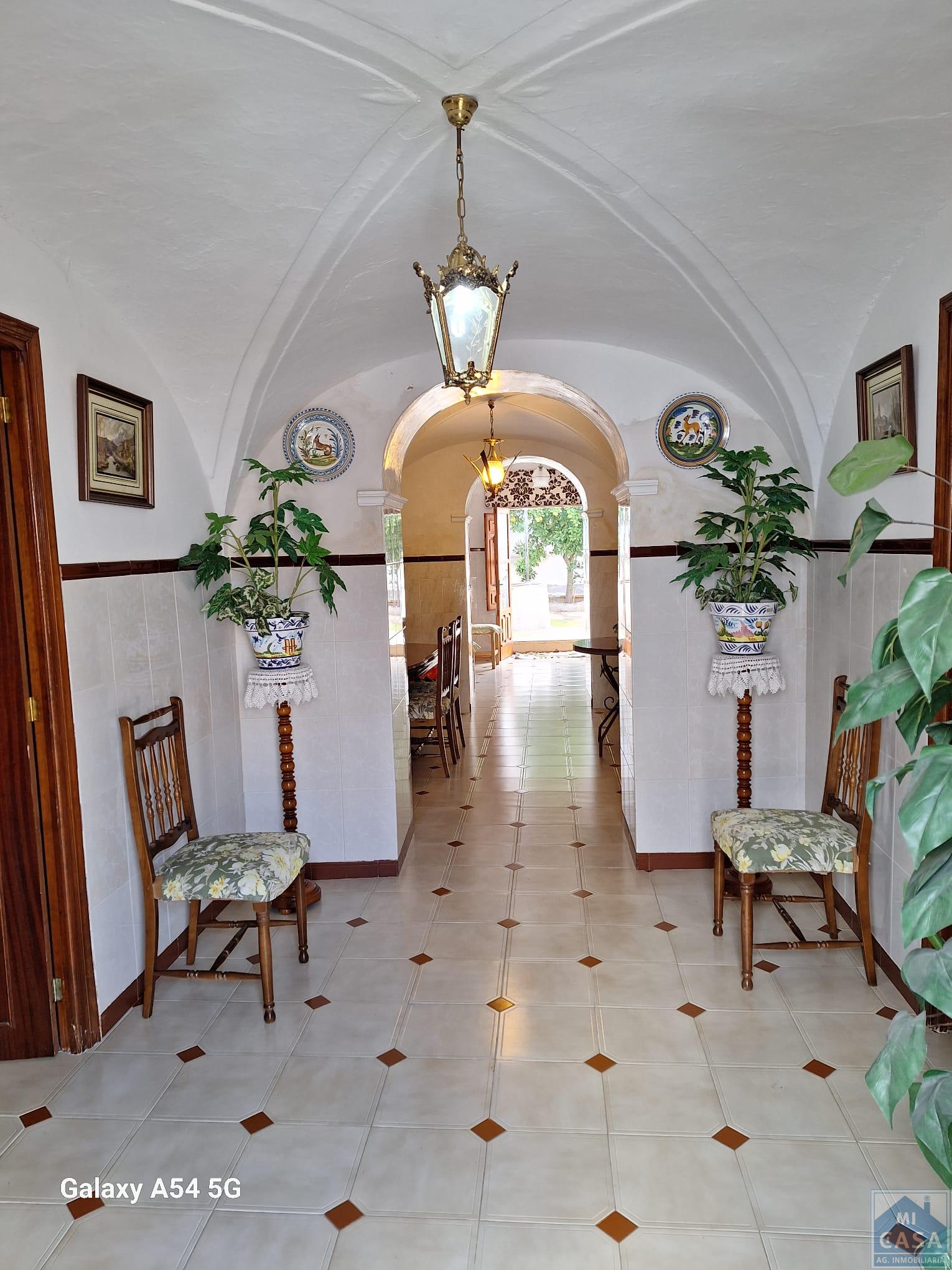 Venta de casa en Mirandilla