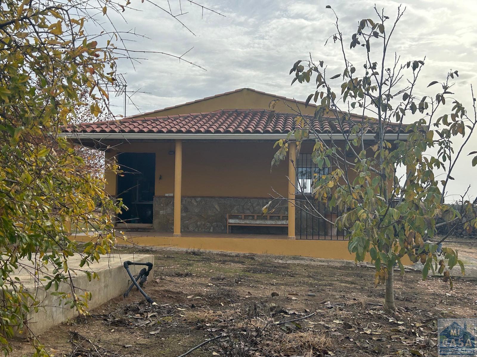Venta de casa en Villagonzalo